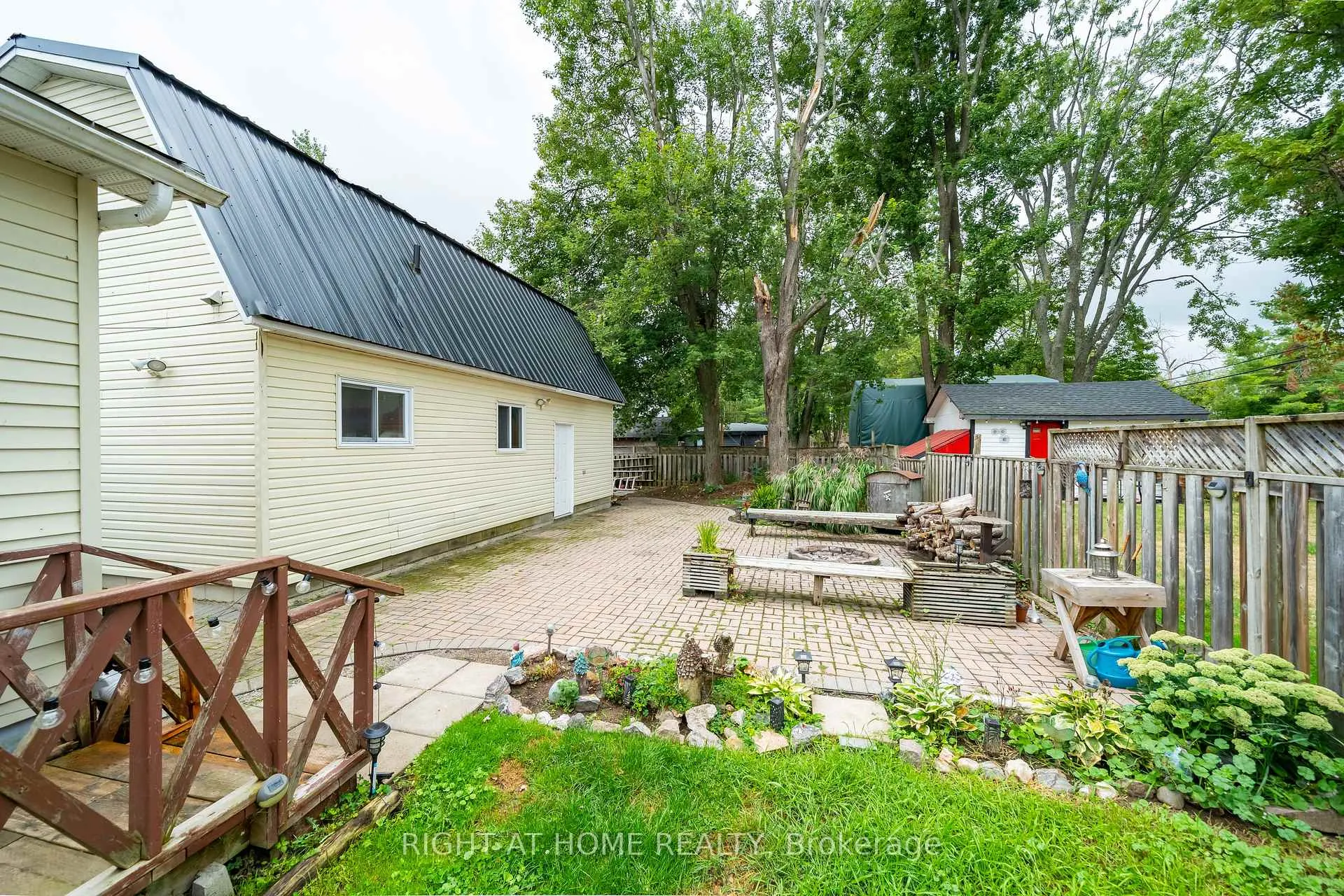 Photo 39 of 3392 Coronation Avenue, Severn, West Shore — HOMEH
