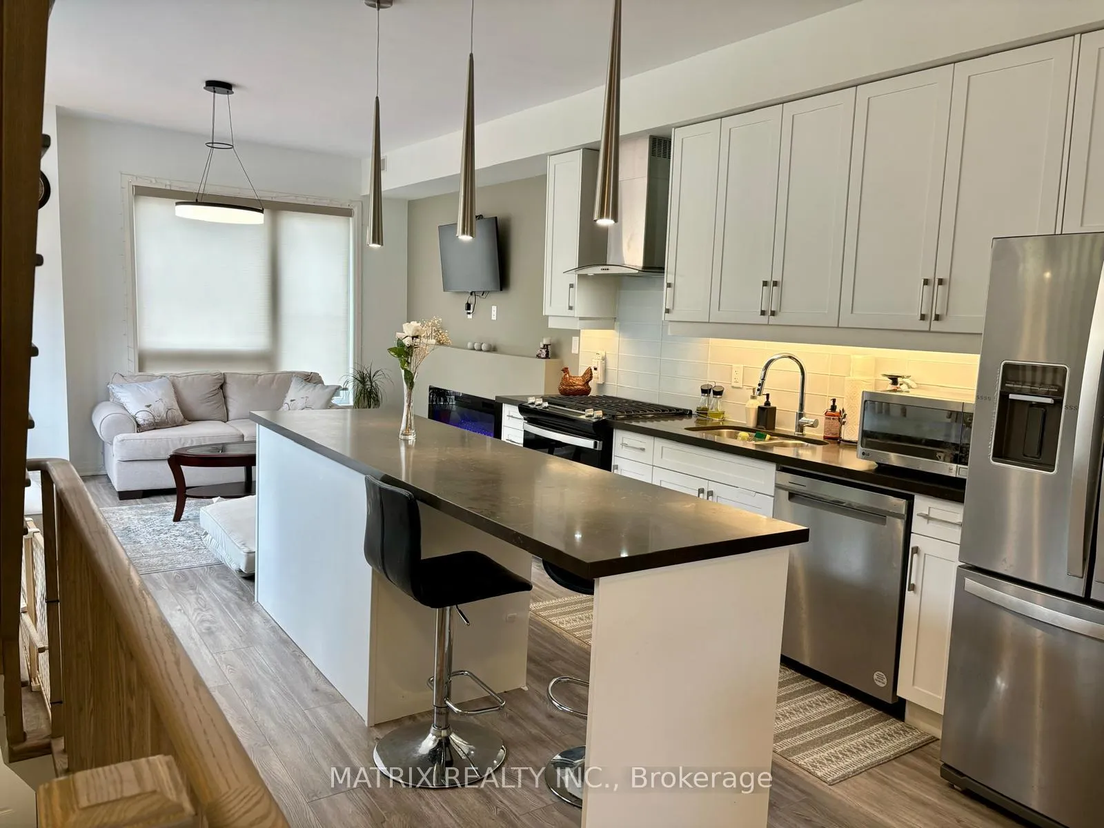 Photo 4 of 1673 Pleasure Valley Path, Oshawa, Samac — HOMEH