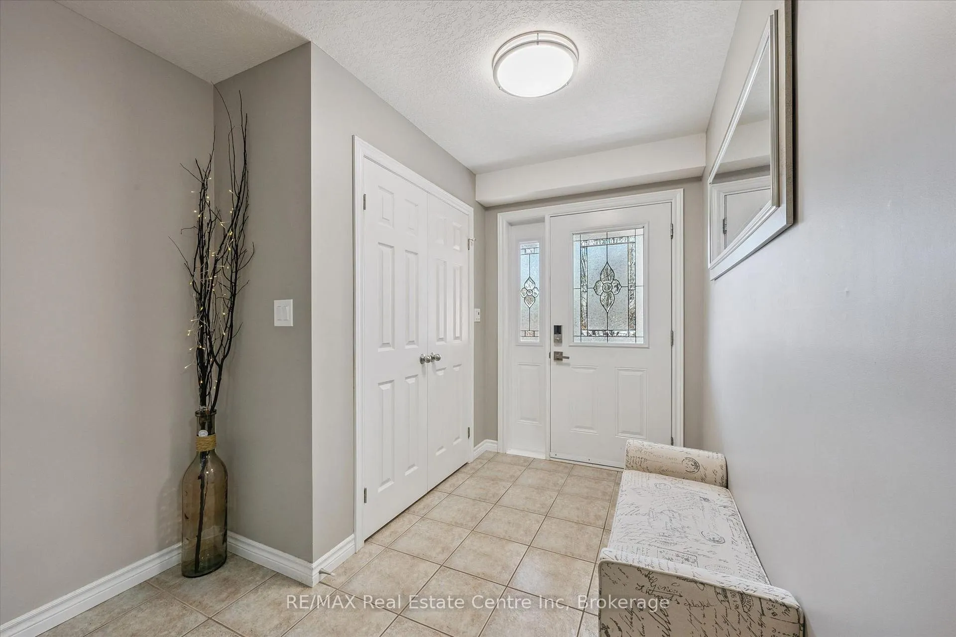 Photo 4 of 58 Clough Crescent, Guelph, Pineridge/Westminster Woods — HOMEH
