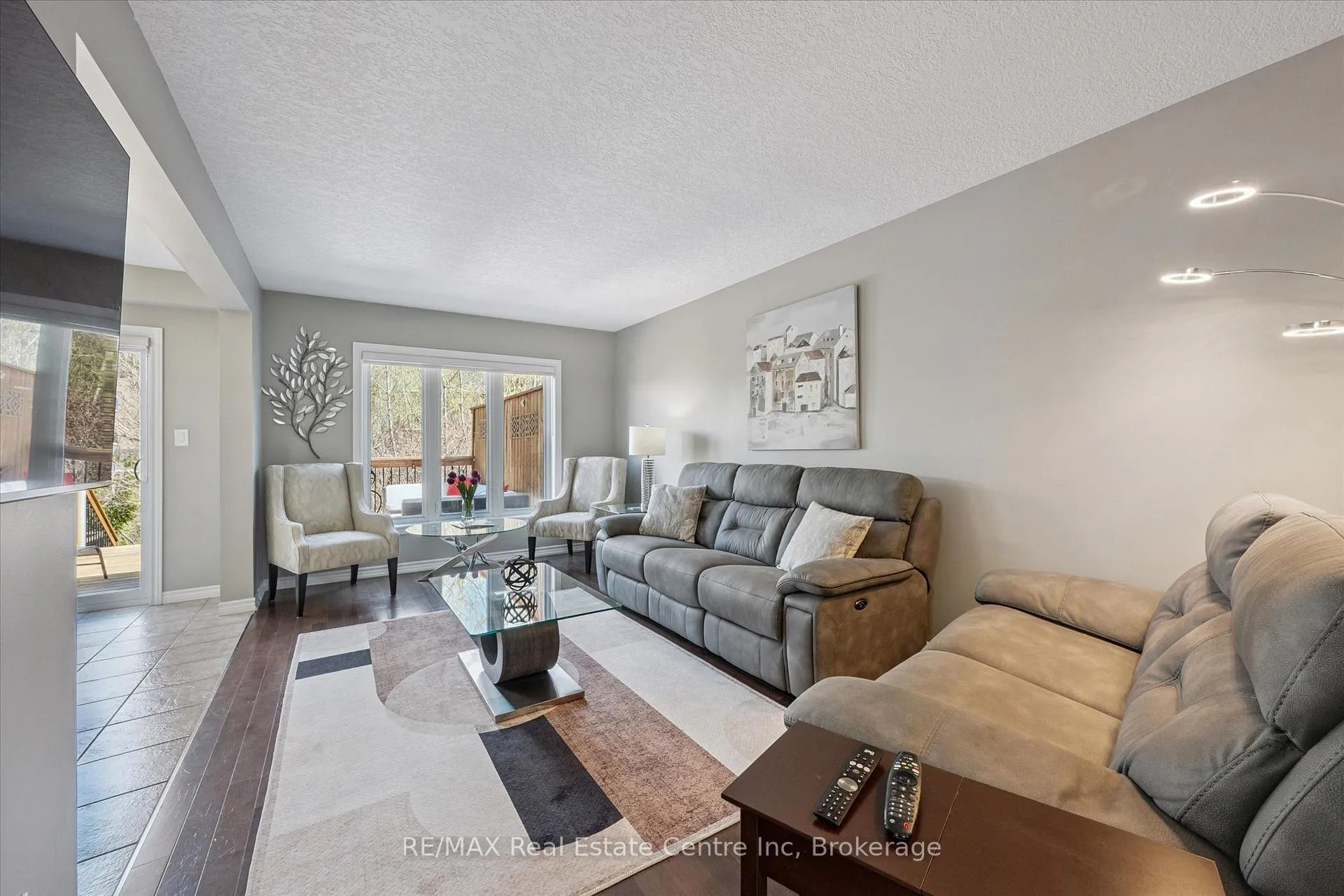 Photo 7 of 58 Clough Crescent, Guelph, Pineridge/Westminster Woods — HOMEH