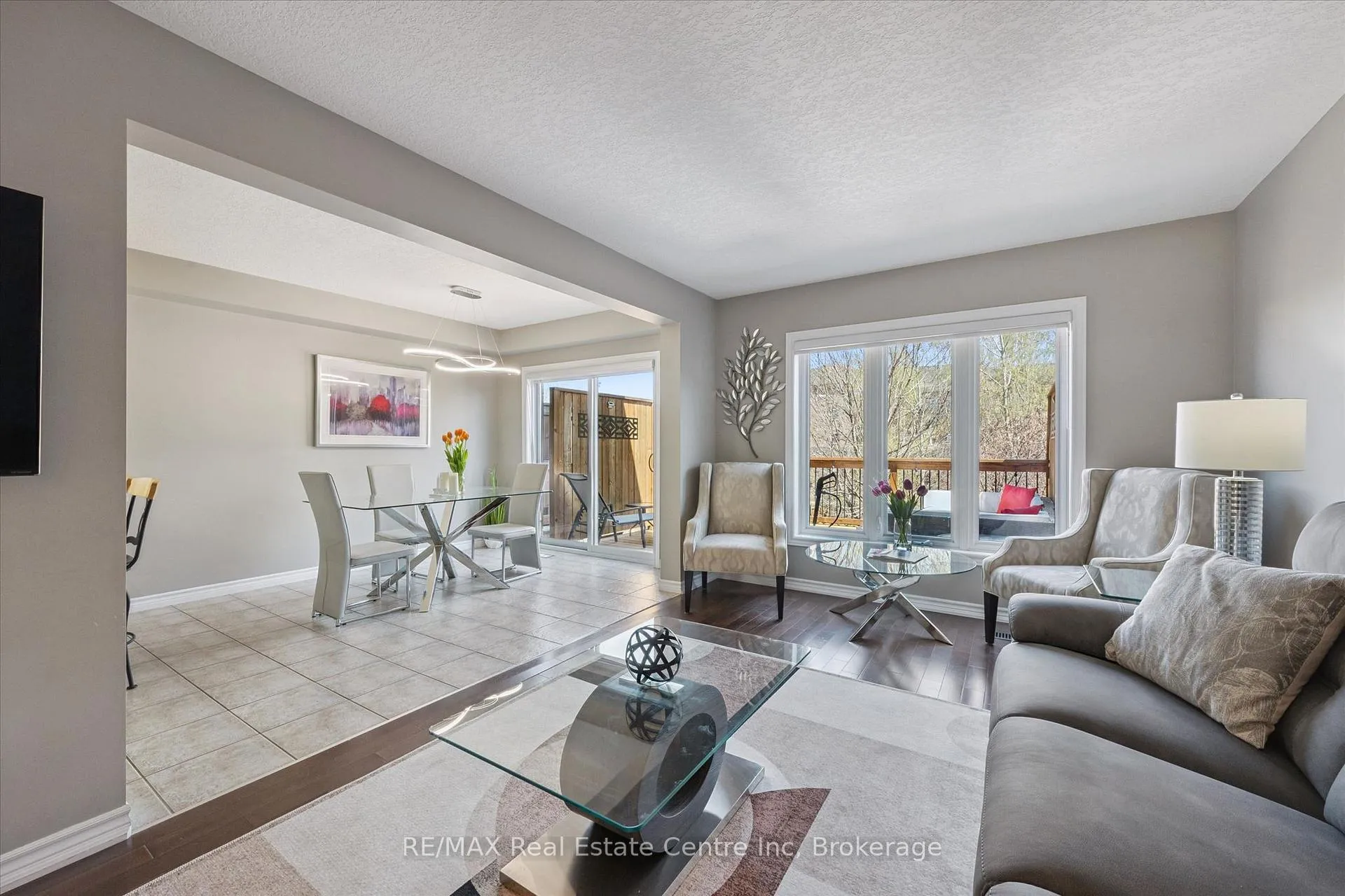 Photo 8 of 58 Clough Crescent, Guelph, Pineridge/Westminster Woods — HOMEH
