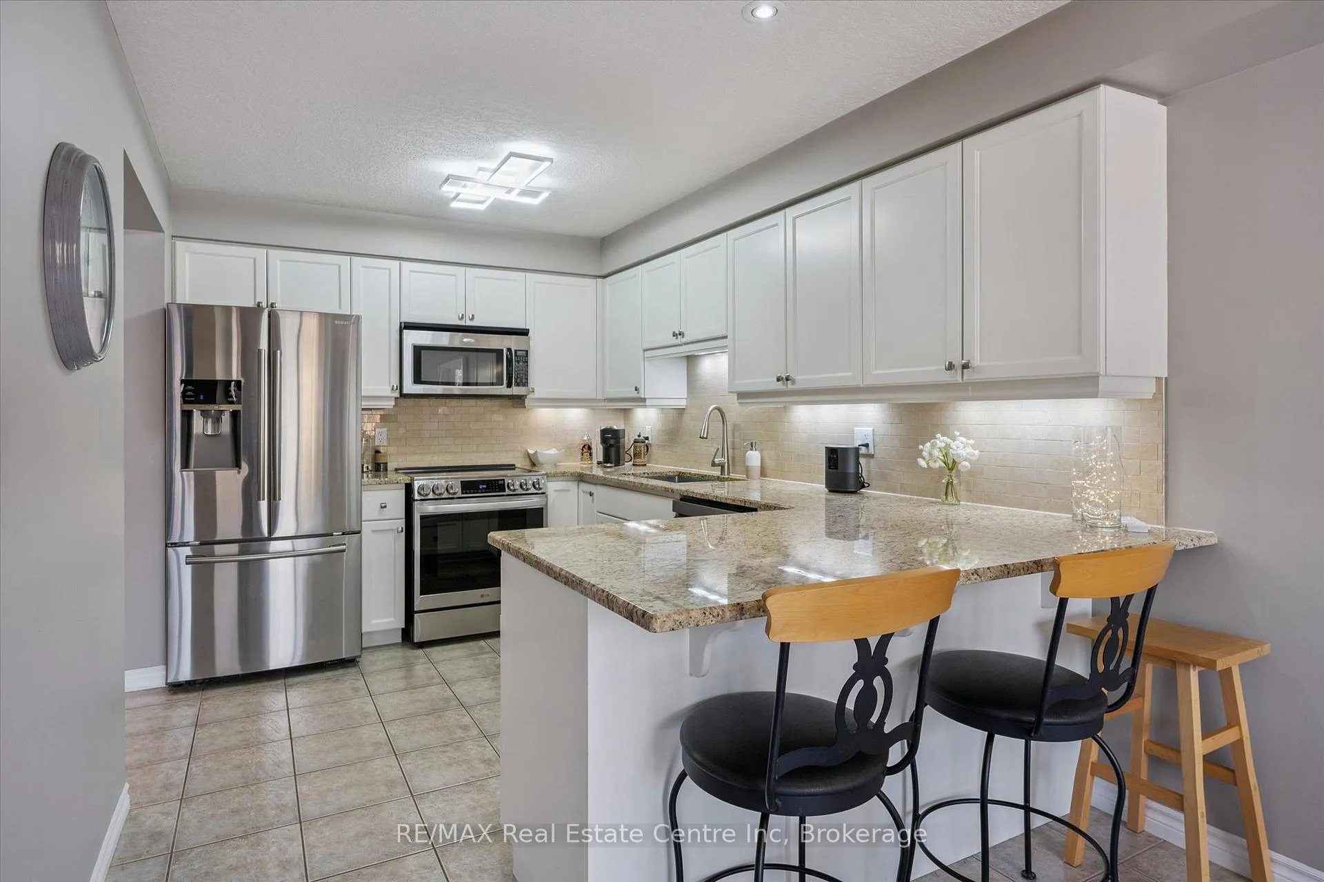Photo 12 of 58 Clough Crescent, Guelph, Pineridge/Westminster Woods — HOMEH