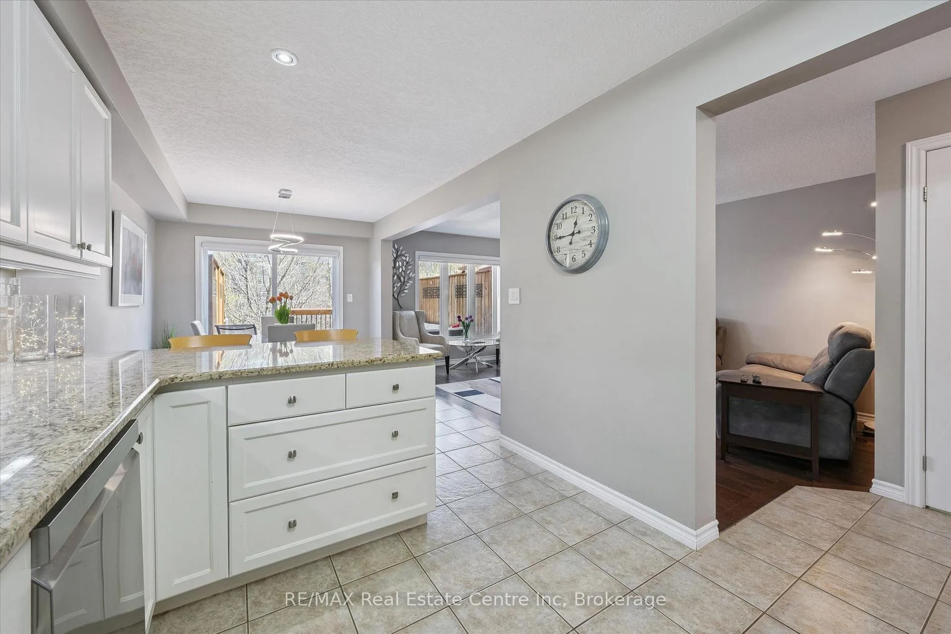 Photo 13 of 58 Clough Crescent, Guelph, Pineridge/Westminster Woods — HOMEH