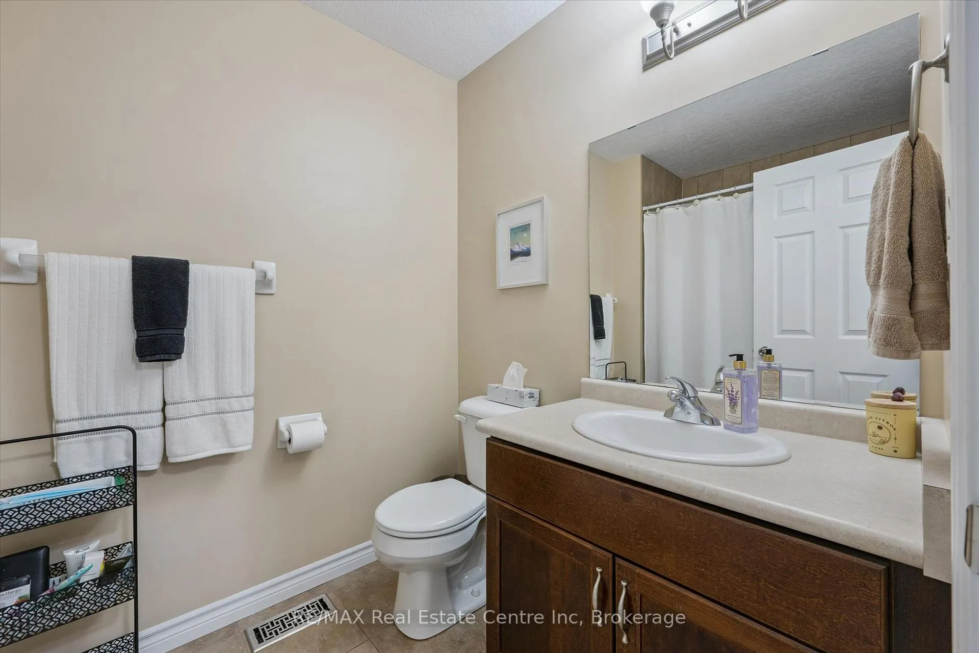 Photo 25 of 58 Clough Crescent, Guelph, Pineridge/Westminster Woods — HOMEH