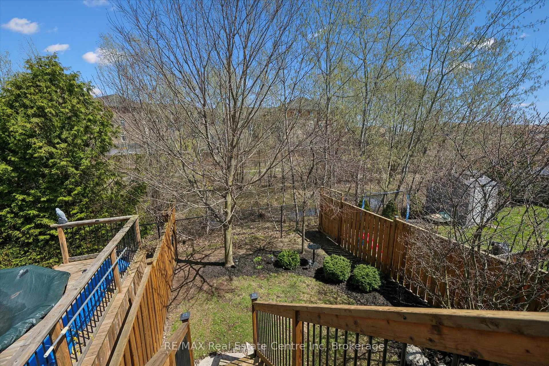 Photo 39 of 58 Clough Crescent, Guelph, Pineridge/Westminster Woods — HOMEH