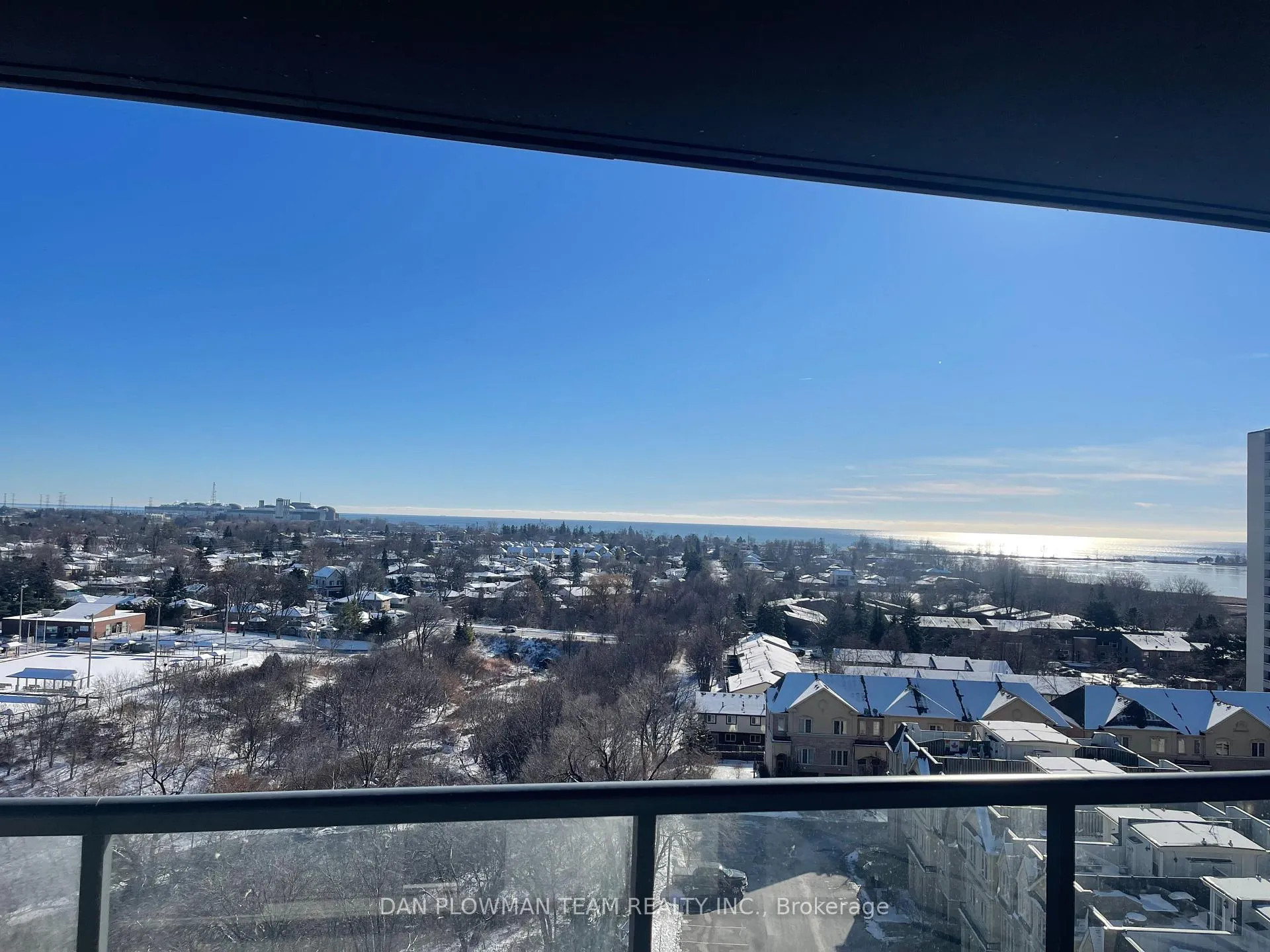 Photo 4 of Unit 1007, 1255 Bayly Street, Pickering, Bay Ridges — HOMEH