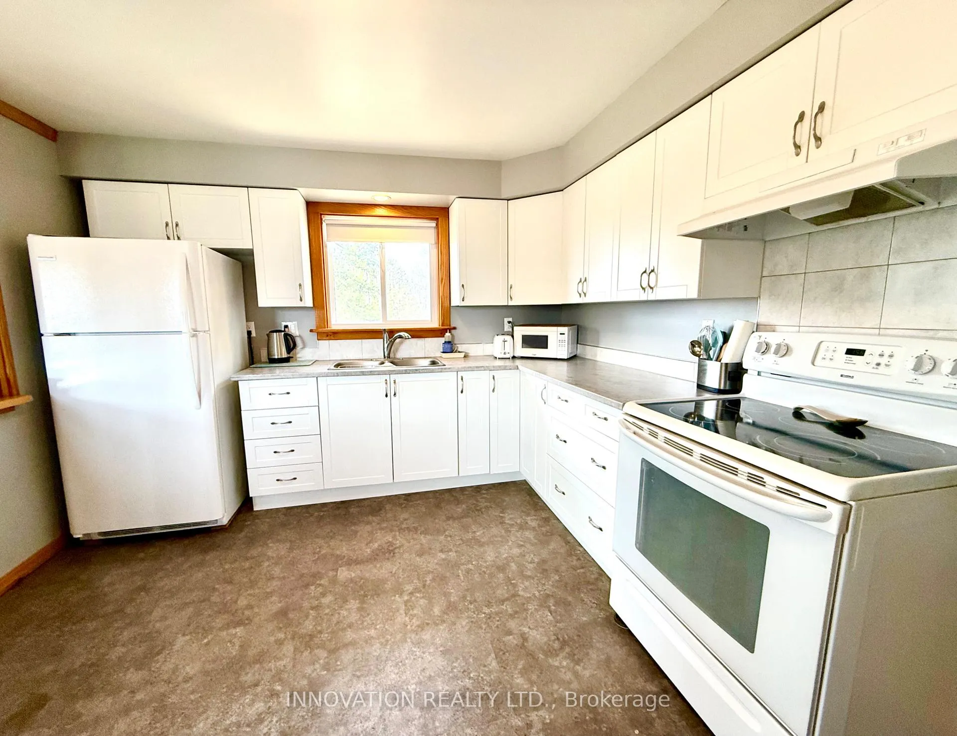Photo 16 of 2960 Harbison Road, Ottawa, Rideau Twp South To Roger Stevens Drive — HOMEH