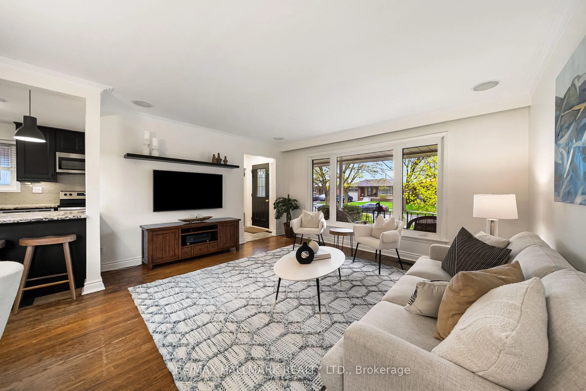 Photo 4 of 52 Richland Crescent, Etobicoke, Eringate-Centennial-West Deane — HOMEH