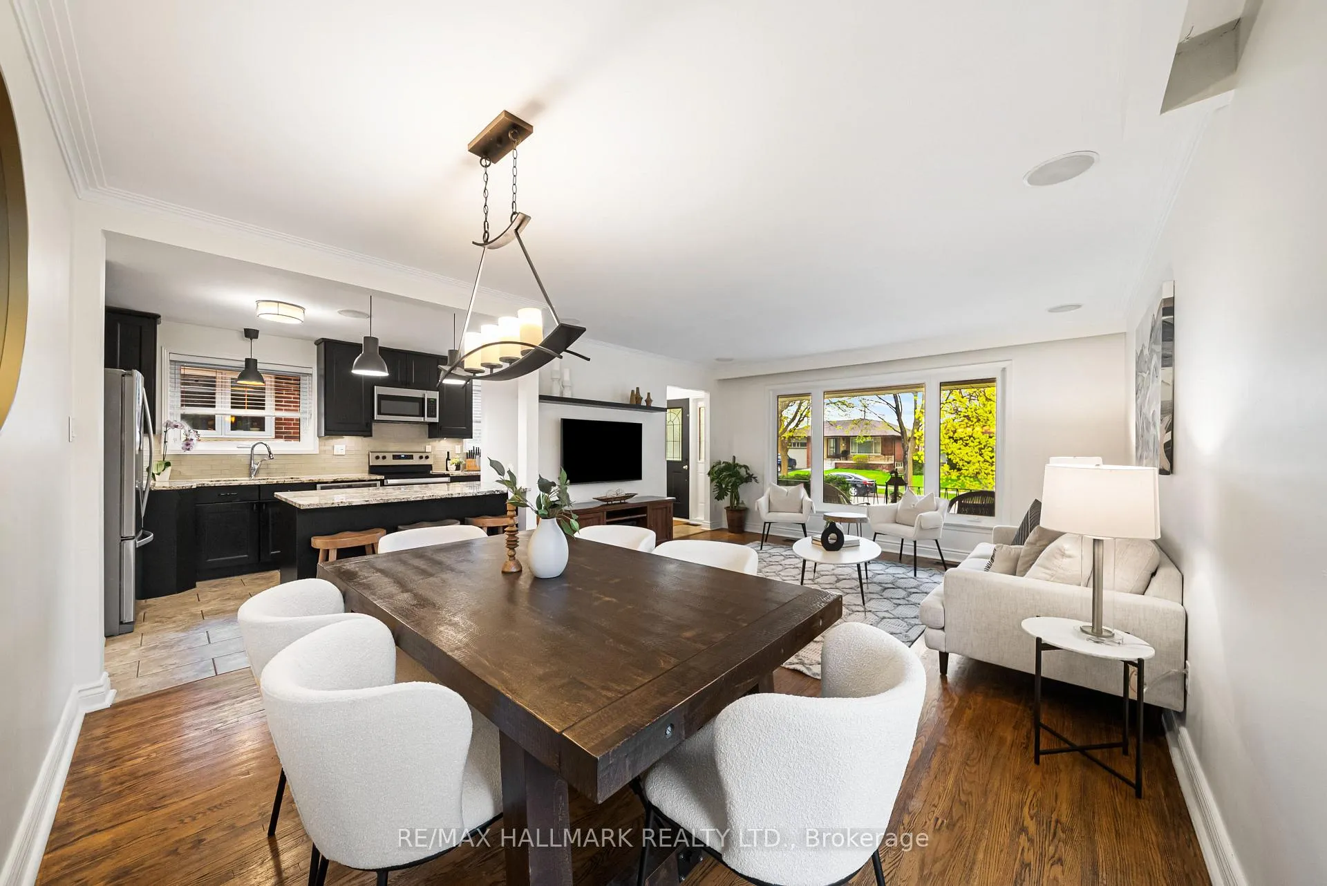 Photo 8 of 52 Richland Crescent, Etobicoke, Eringate-Centennial-West Deane — HOMEH