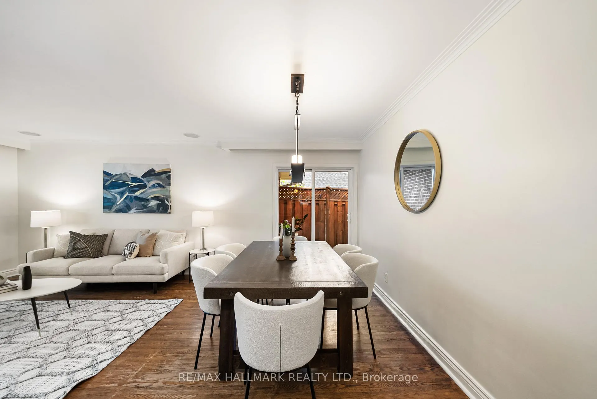 Photo 10 of 52 Richland Crescent, Etobicoke, Eringate-Centennial-West Deane — HOMEH