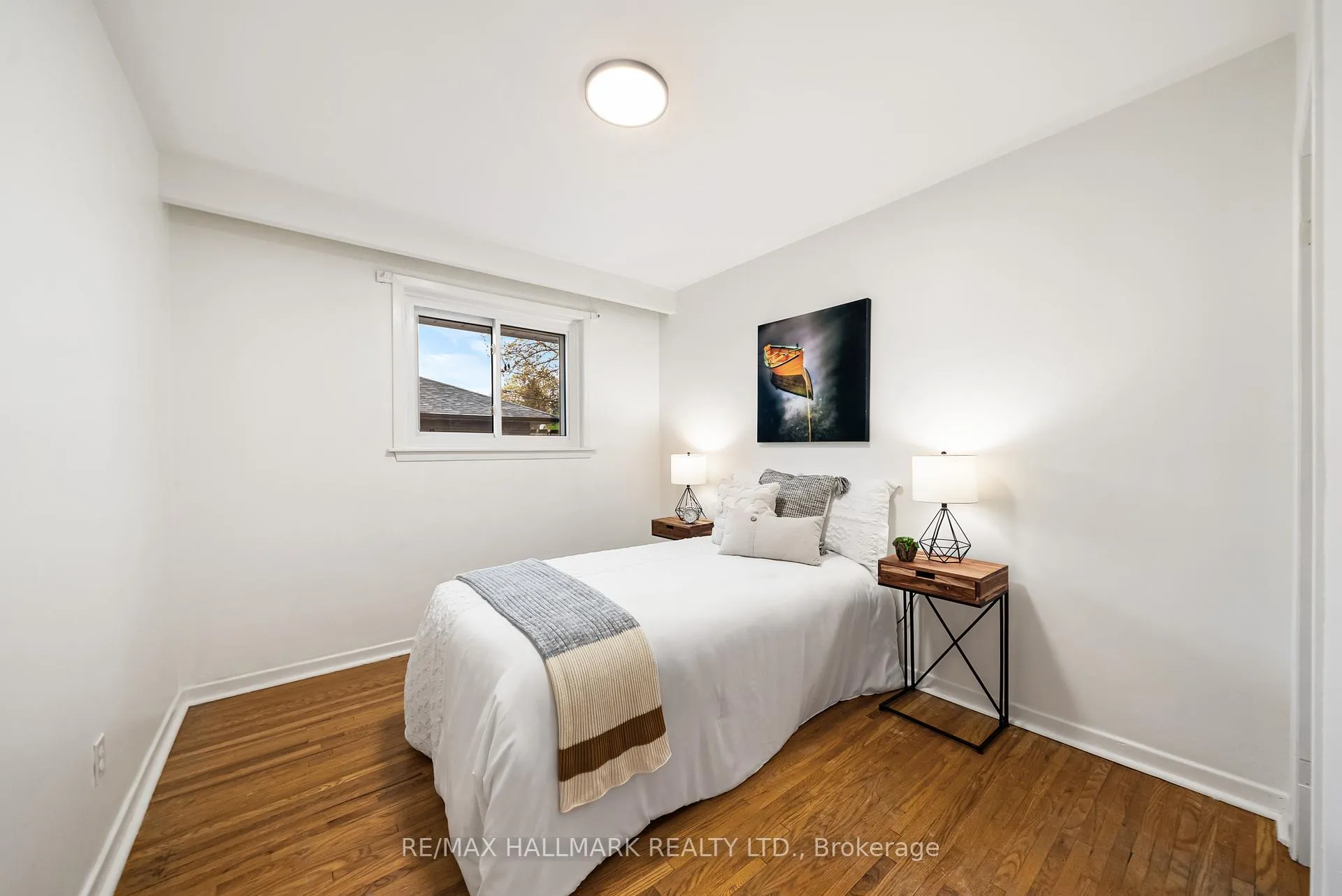 Photo 21 of 52 Richland Crescent, Etobicoke, Eringate-Centennial-West Deane — HOMEH