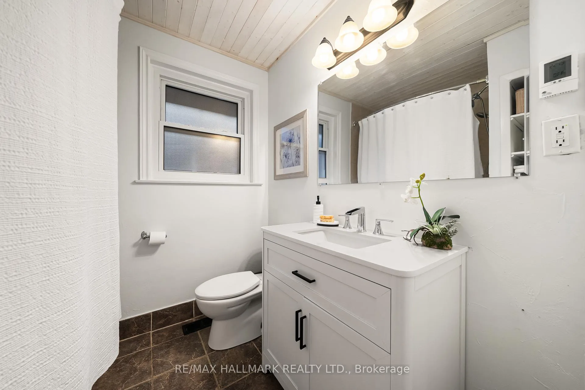 Photo 23 of 52 Richland Crescent, Etobicoke, Eringate-Centennial-West Deane — HOMEH