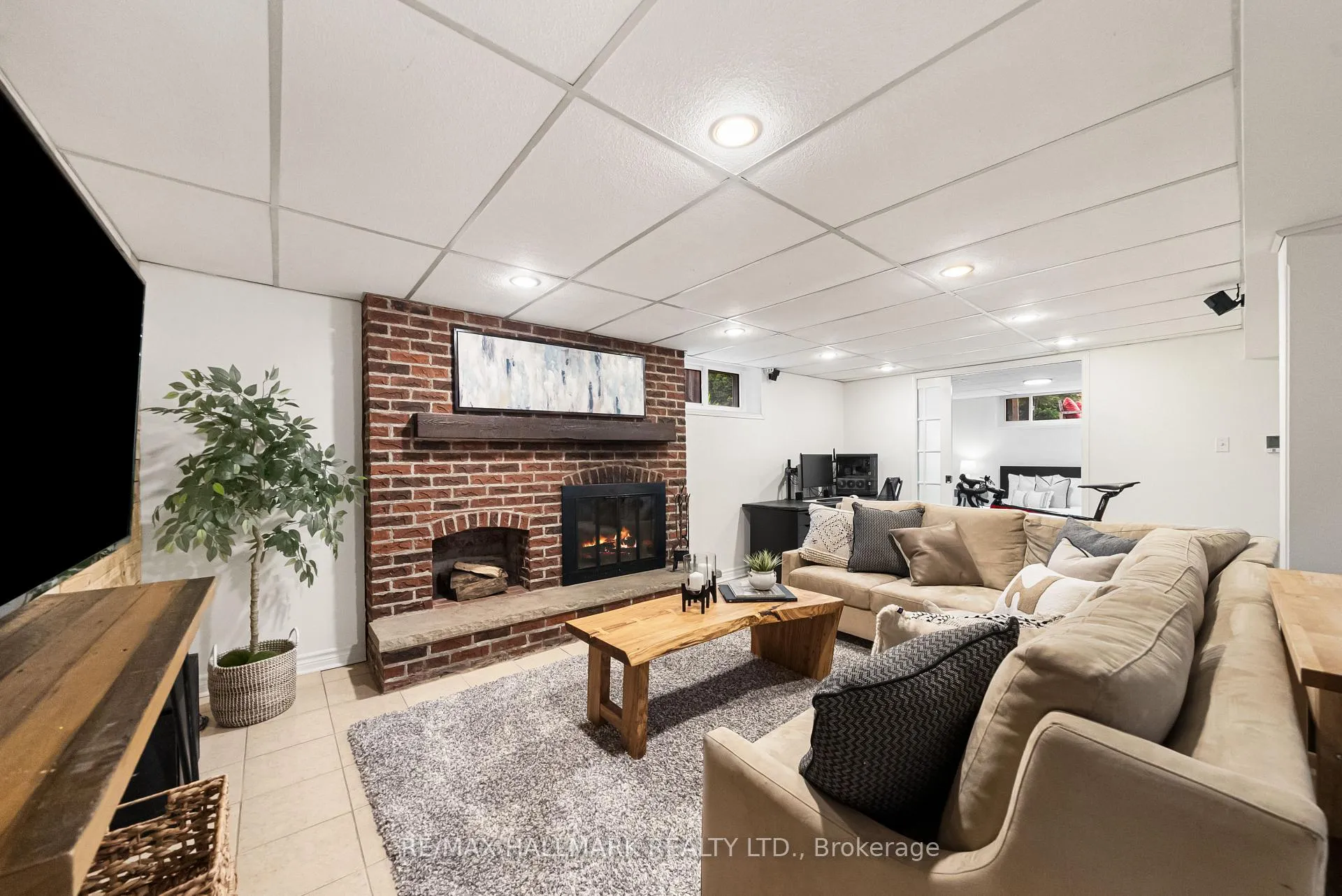 Photo 25 of 52 Richland Crescent, Etobicoke, Eringate-Centennial-West Deane — HOMEH