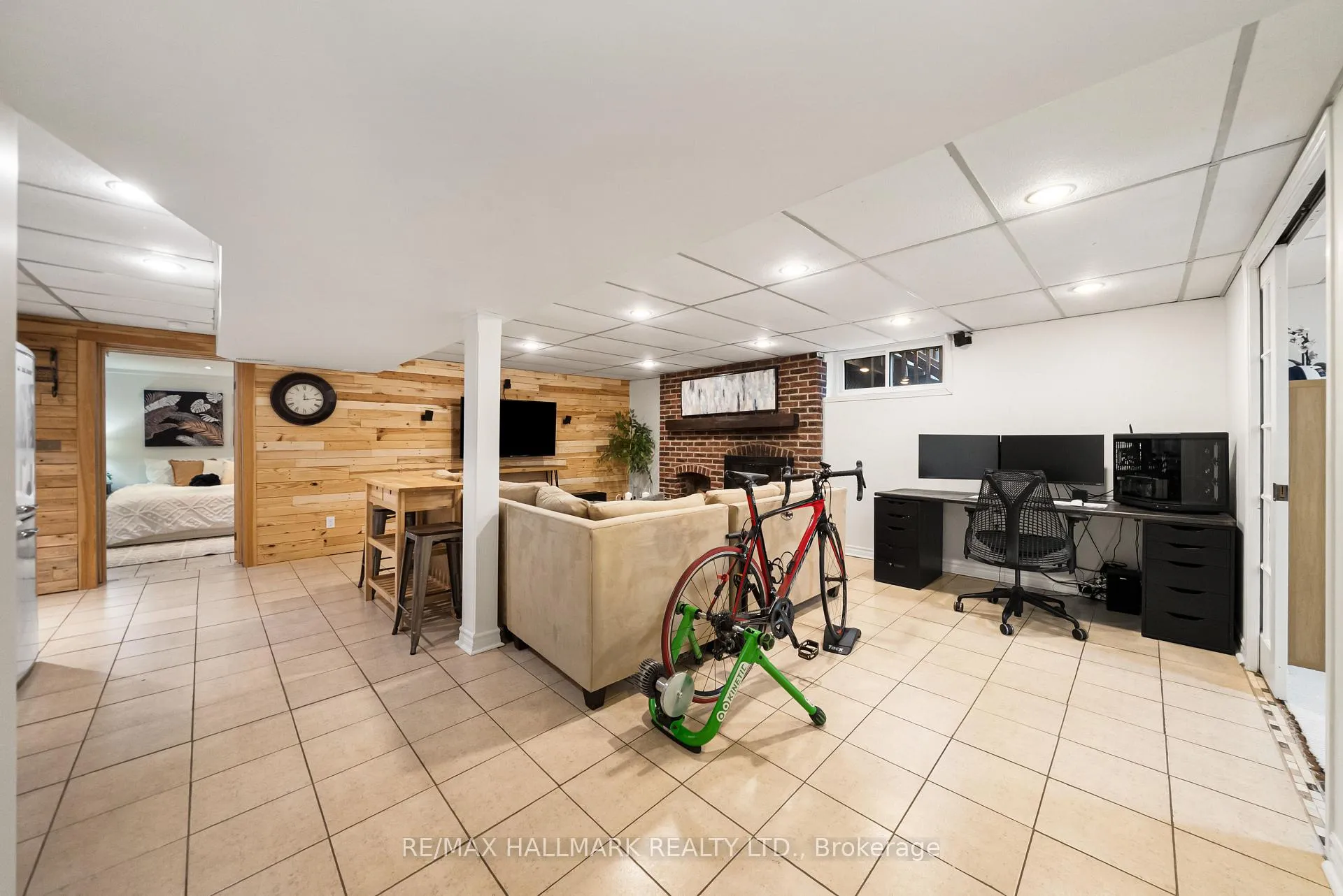 Photo 28 of 52 Richland Crescent, Etobicoke, Eringate-Centennial-West Deane — HOMEH