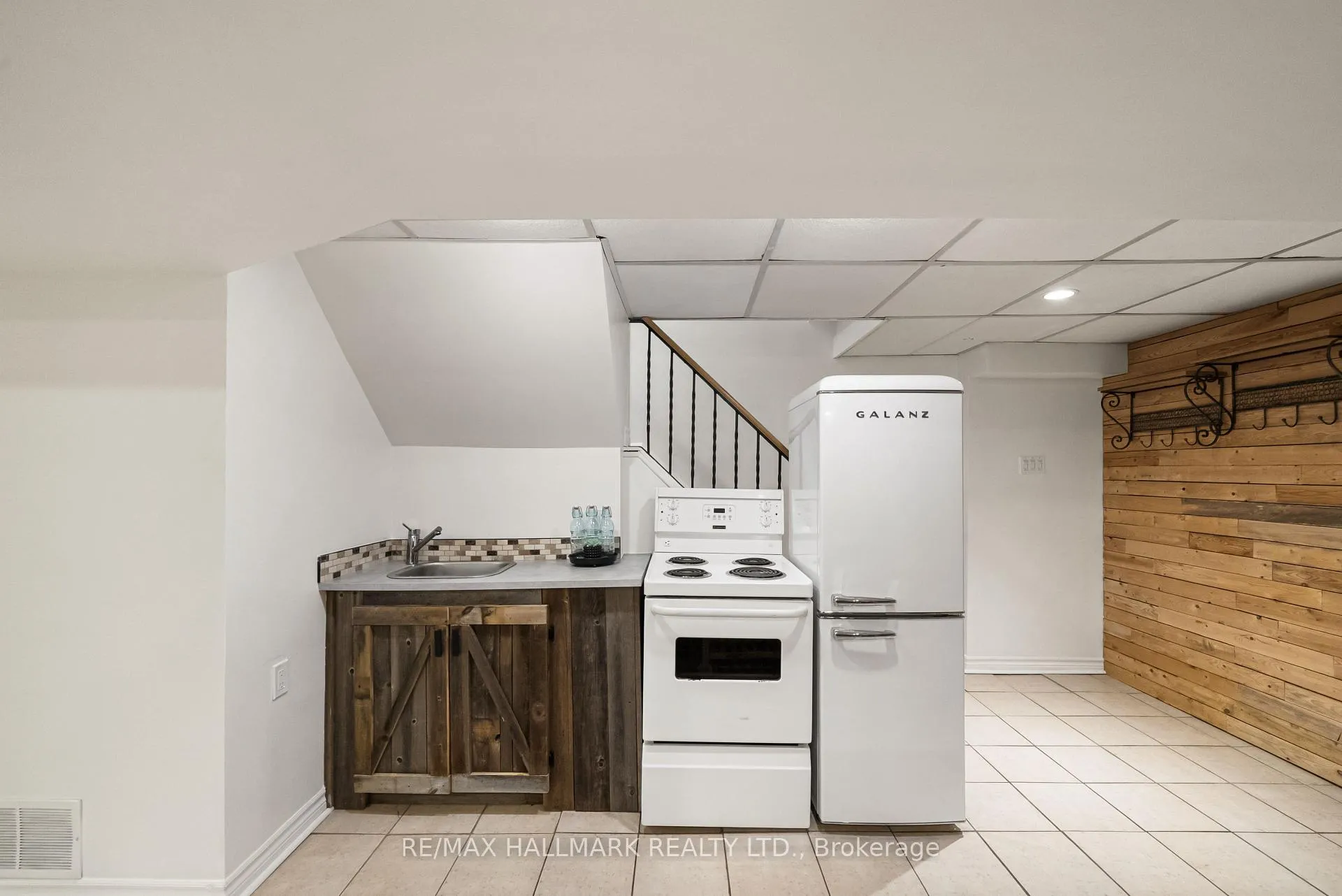 Photo 29 of 52 Richland Crescent, Etobicoke, Eringate-Centennial-West Deane — HOMEH