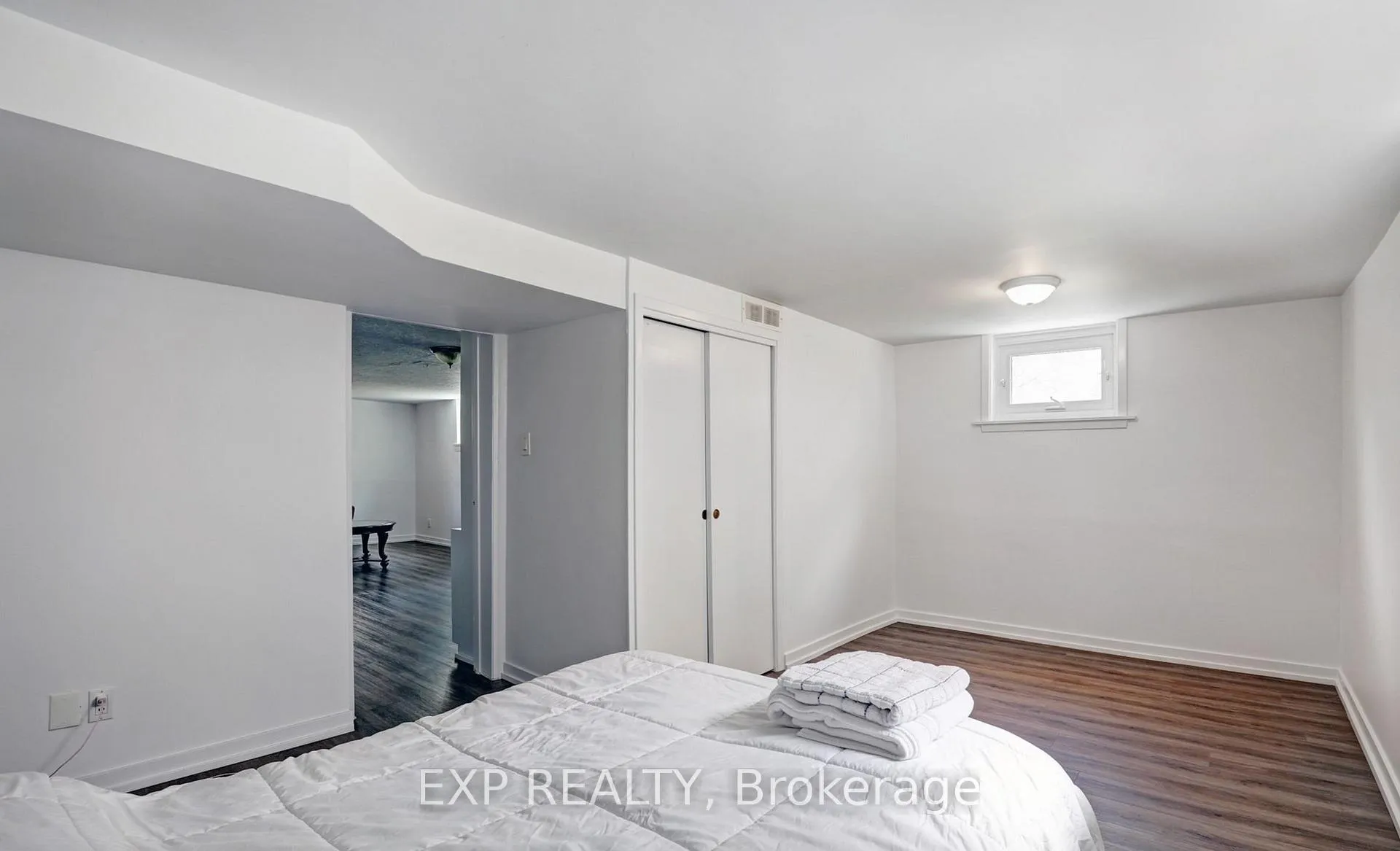 Photo 13 of 142 thompson Avenue, Etobicoke, Stonegate-Queensway — HOMEH
