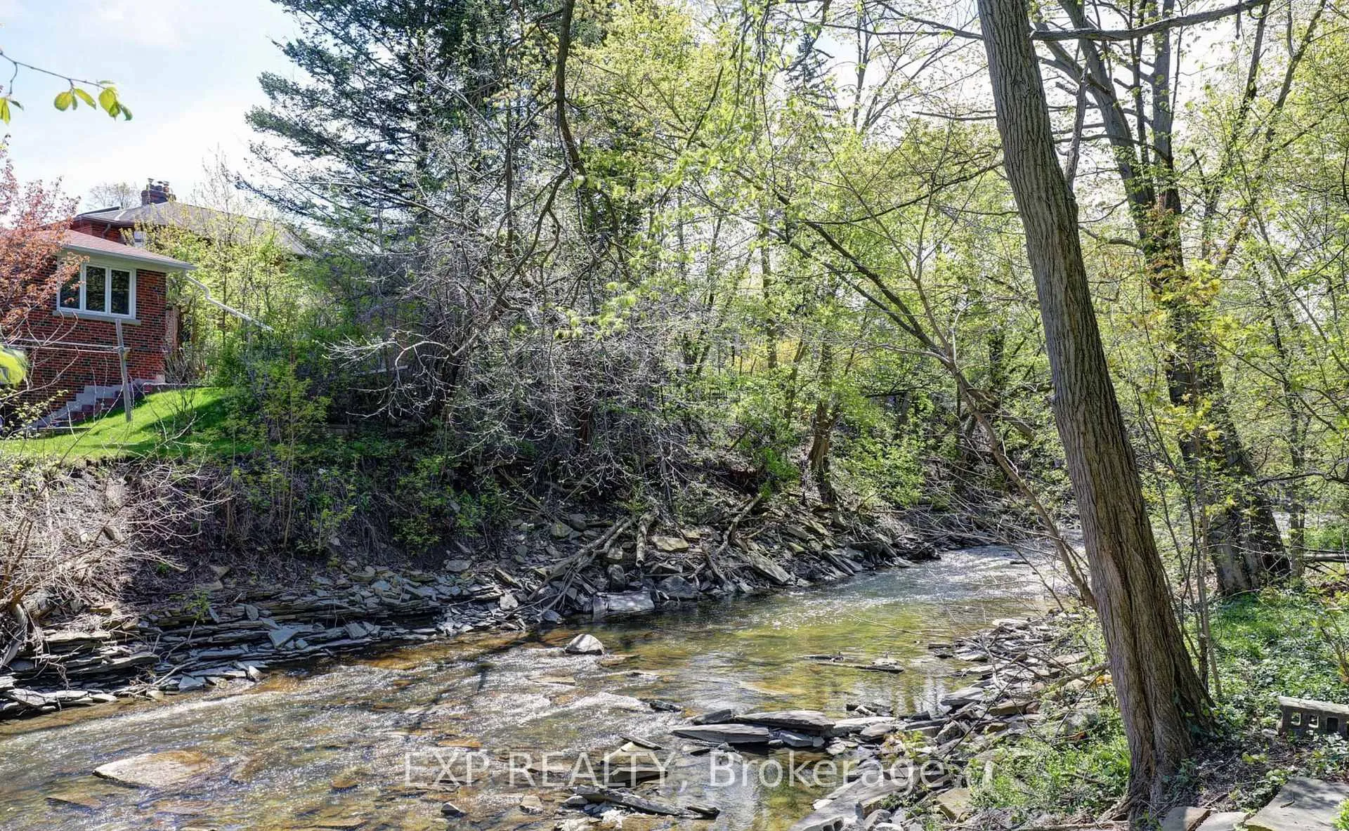 Photo 26 of 142 thompson Avenue, Etobicoke, Stonegate-Queensway — HOMEH