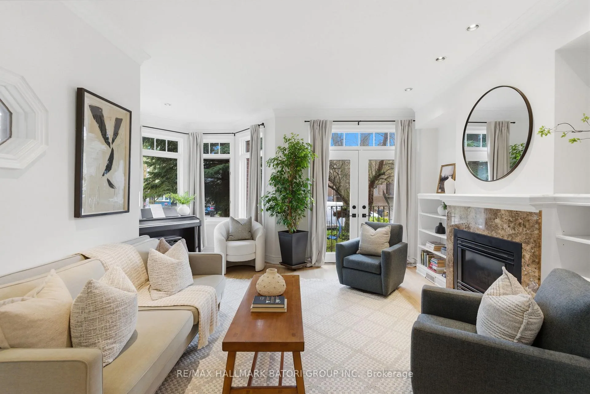 Photo 2 of 214 Ranleigh Avenue, Toronto, Lawrence Park North — HOMEH