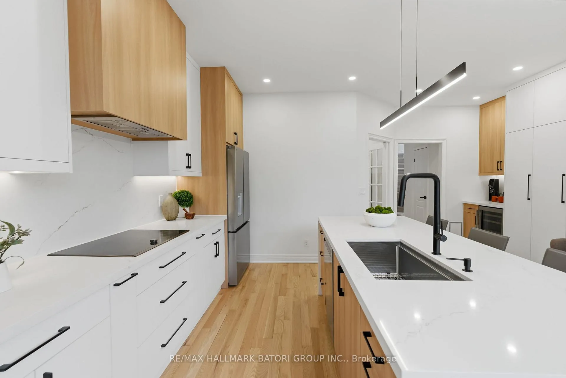 Photo 12 of 214 Ranleigh Avenue, Toronto, Lawrence Park North — HOMEH