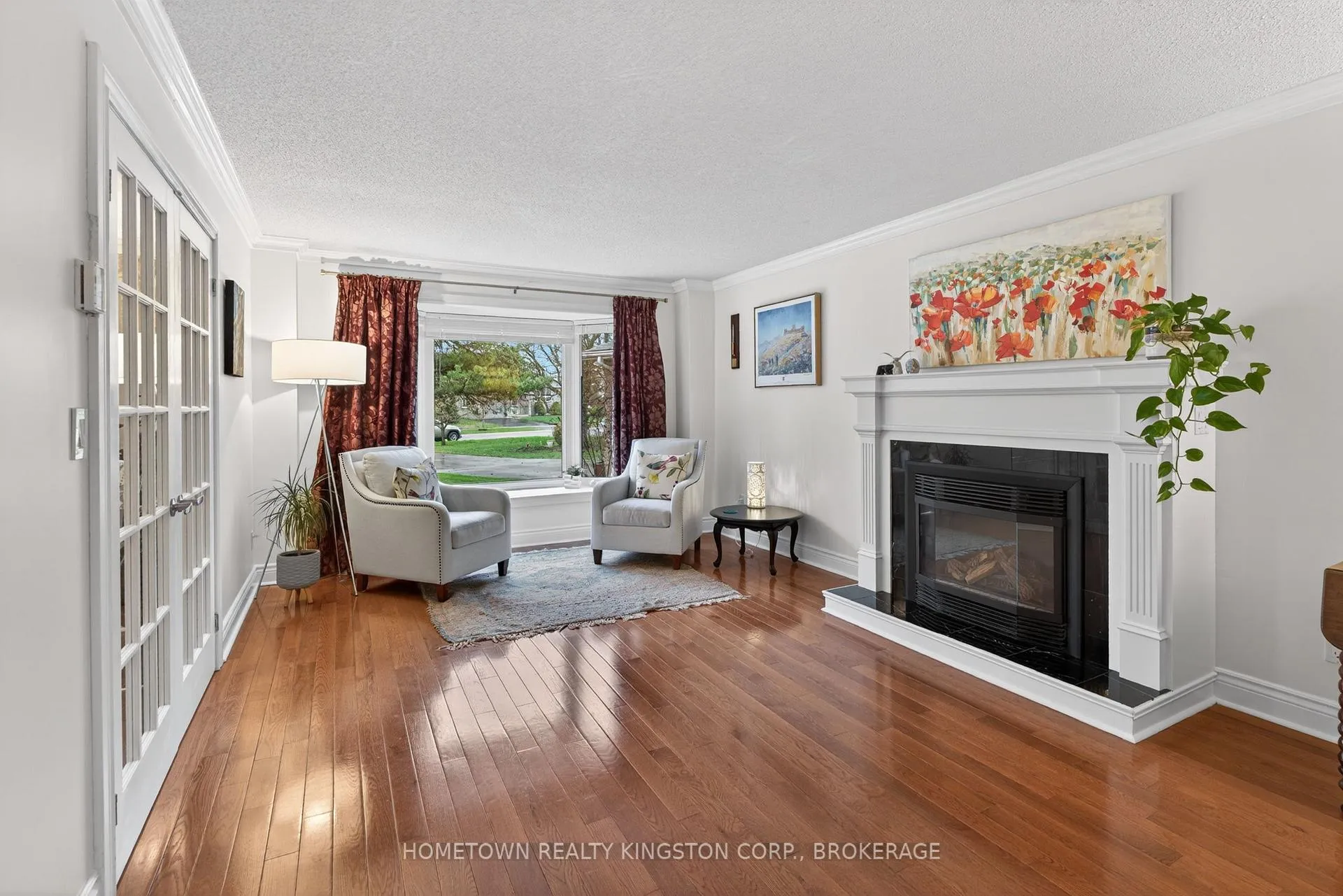 Photo 4 of 927 Edinborough Crescent, Kingston, North of Taylor-Kidd Blvd — HOMEH