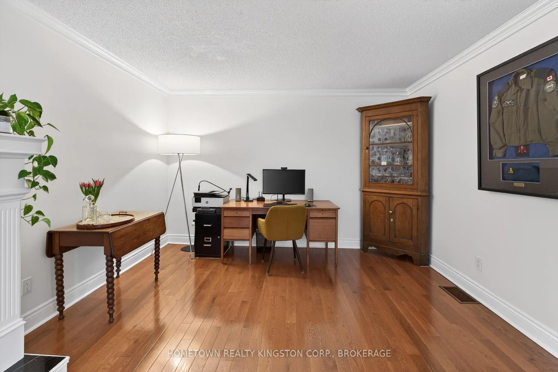 Photo 5 of 927 Edinborough Crescent, Kingston, North of Taylor-Kidd Blvd — HOMEH