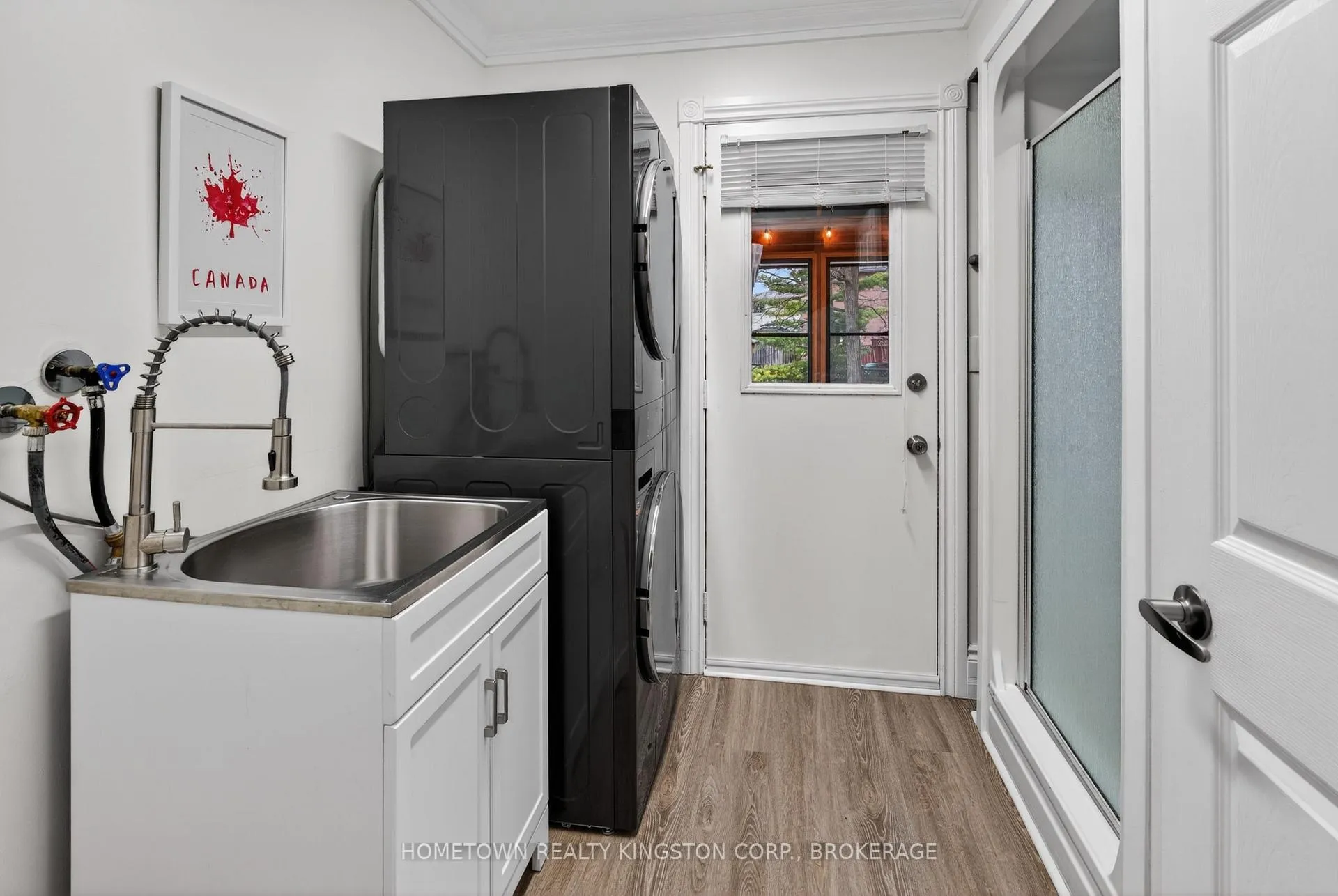 Photo 14 of 927 Edinborough Crescent, Kingston, North of Taylor-Kidd Blvd — HOMEH