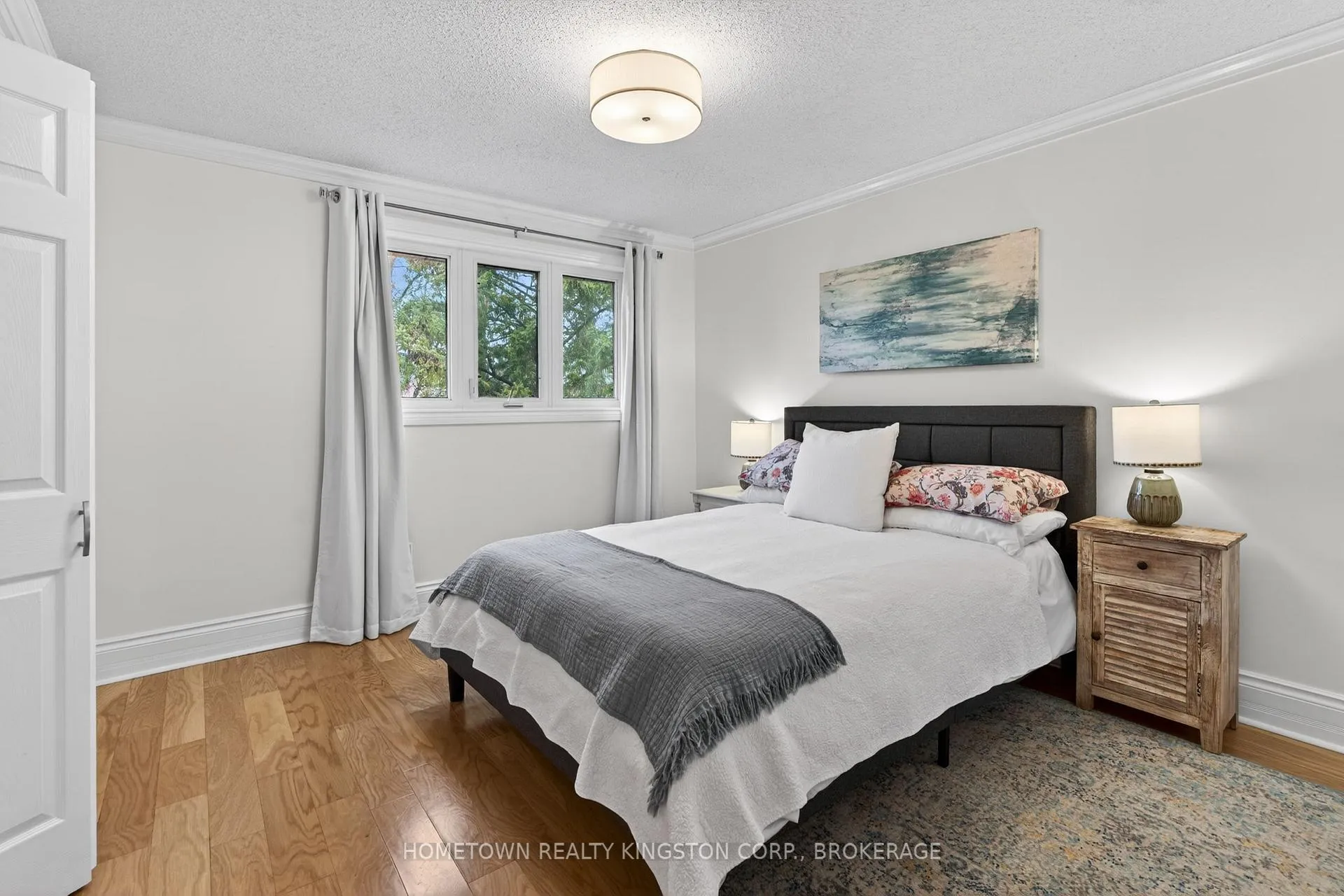 Photo 20 of 927 Edinborough Crescent, Kingston, North of Taylor-Kidd Blvd — HOMEH