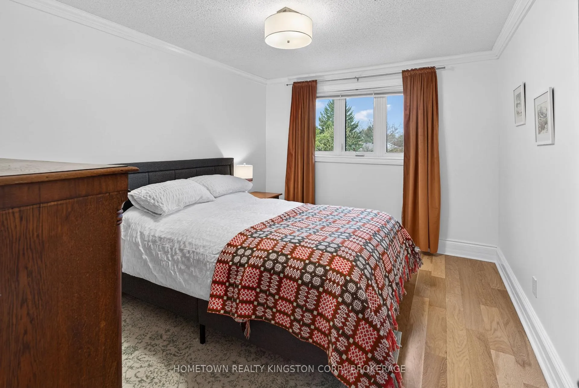 Photo 21 of 927 Edinborough Crescent, Kingston, North of Taylor-Kidd Blvd — HOMEH