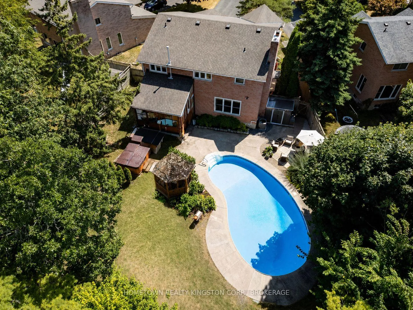 Photo 36 of 927 Edinborough Crescent, Kingston, North of Taylor-Kidd Blvd — HOMEH