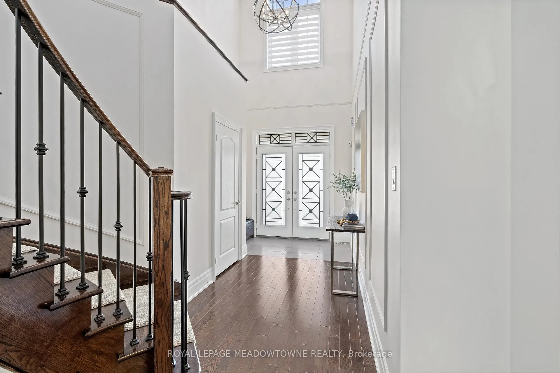 Photo 8 of 10 Silver Pond Drive, Halton Hills, Georgetown — HOMEH