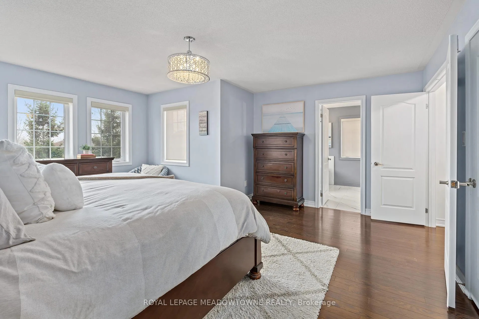 Photo 24 of 10 Silver Pond Drive, Halton Hills, Georgetown — HOMEH