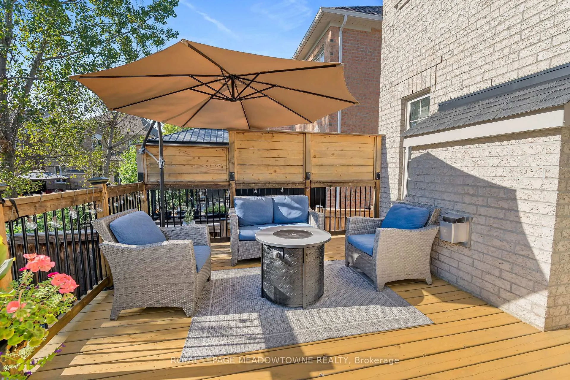 Photo 42 of 10 Silver Pond Drive, Halton Hills, Georgetown — HOMEH