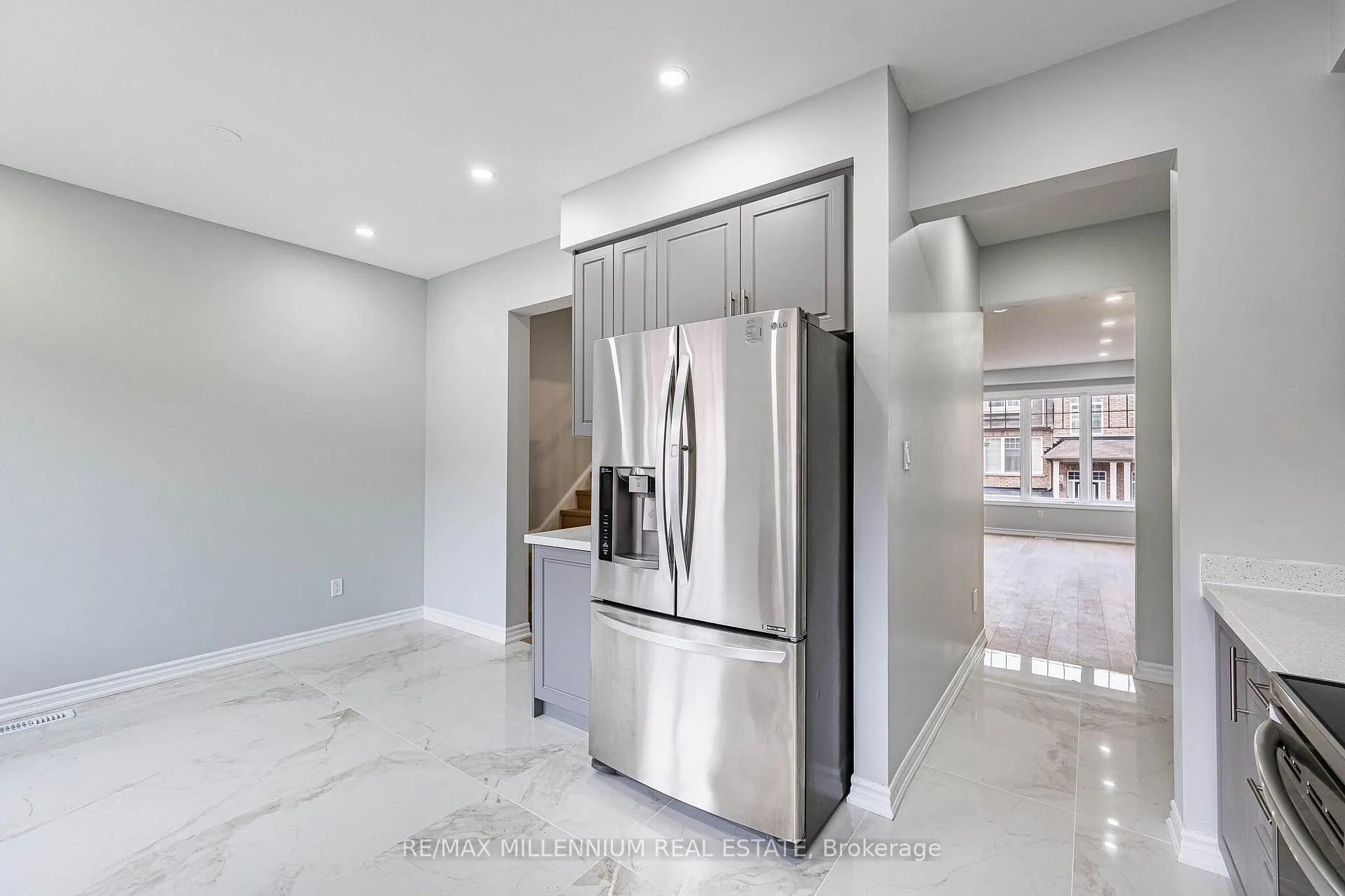 Photo 25 of 22 Magdalene Crescent, Brampton, Heart Lake — HOMEH