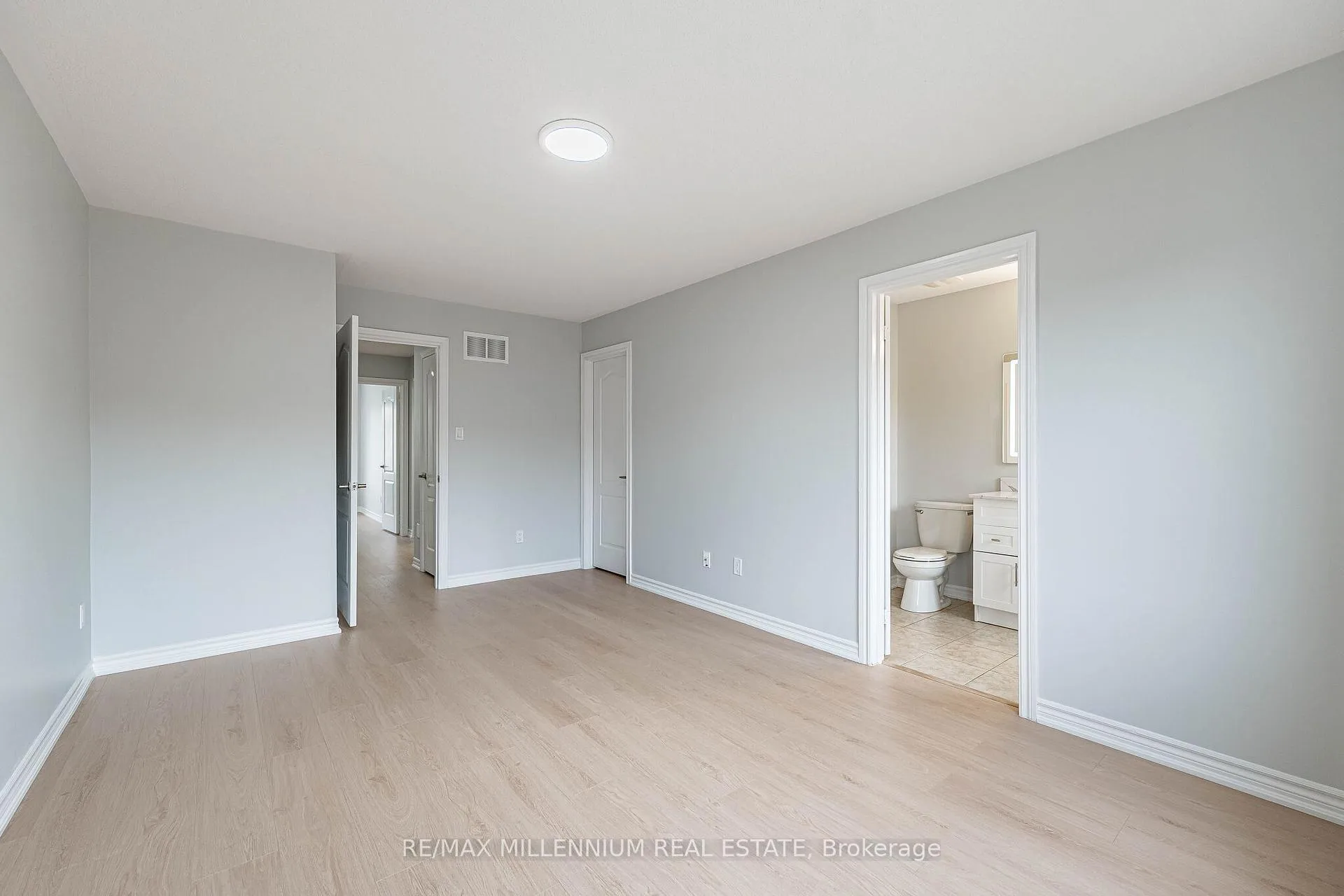 Photo 35 of 22 Magdalene Crescent, Brampton, Heart Lake — HOMEH