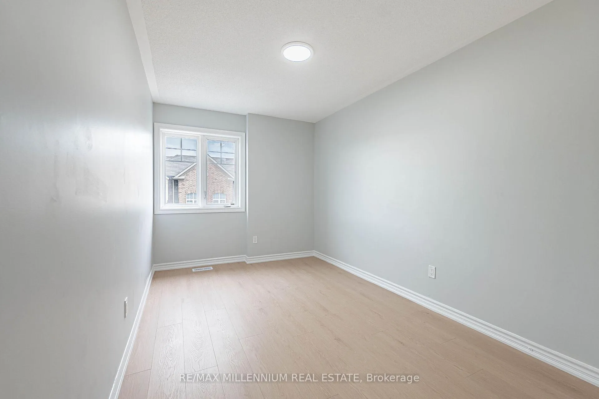 Photo 43 of 22 Magdalene Crescent, Brampton, Heart Lake — HOMEH