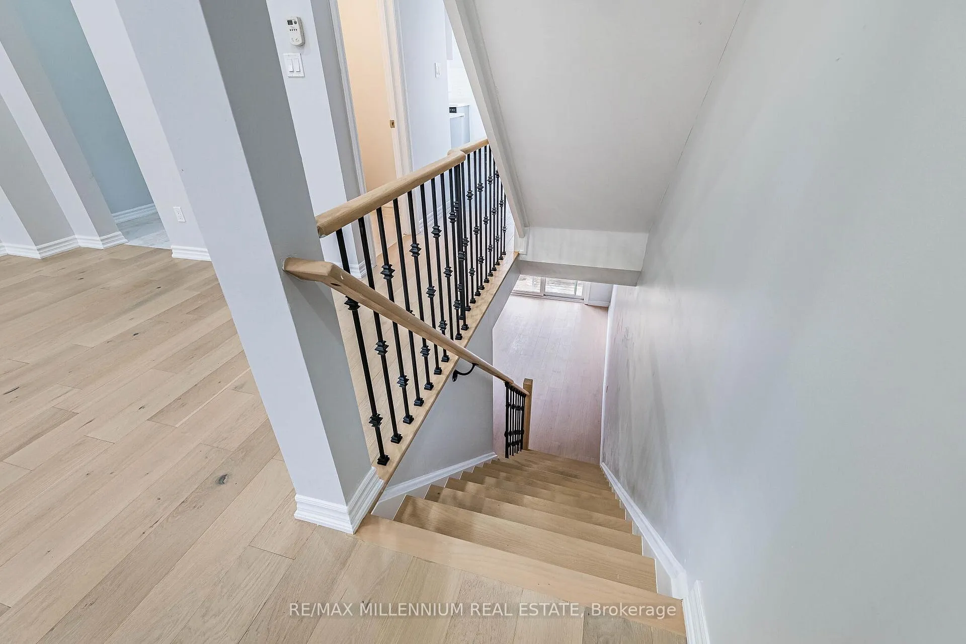 Photo 47 of 22 Magdalene Crescent, Brampton, Heart Lake — HOMEH