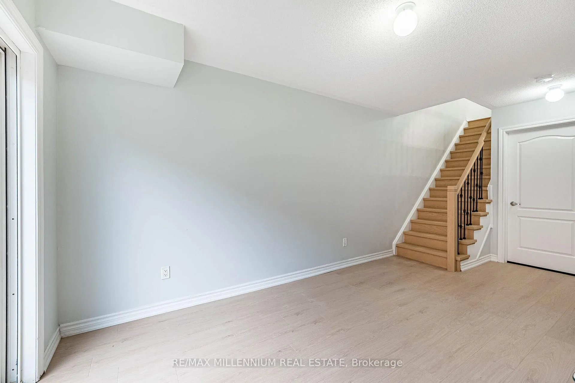 Photo 48 of 22 Magdalene Crescent, Brampton, Heart Lake — HOMEH