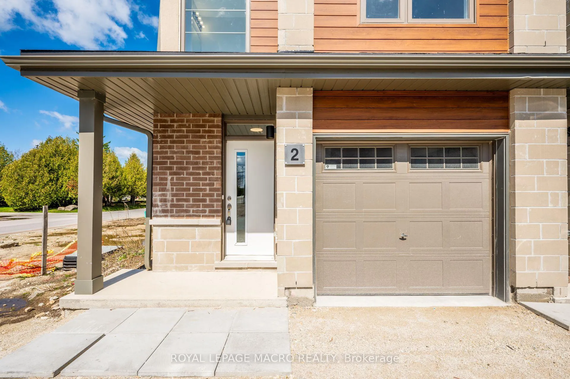 Photo 2 of 2 Winters Crescent, Collingwood — HOMEH