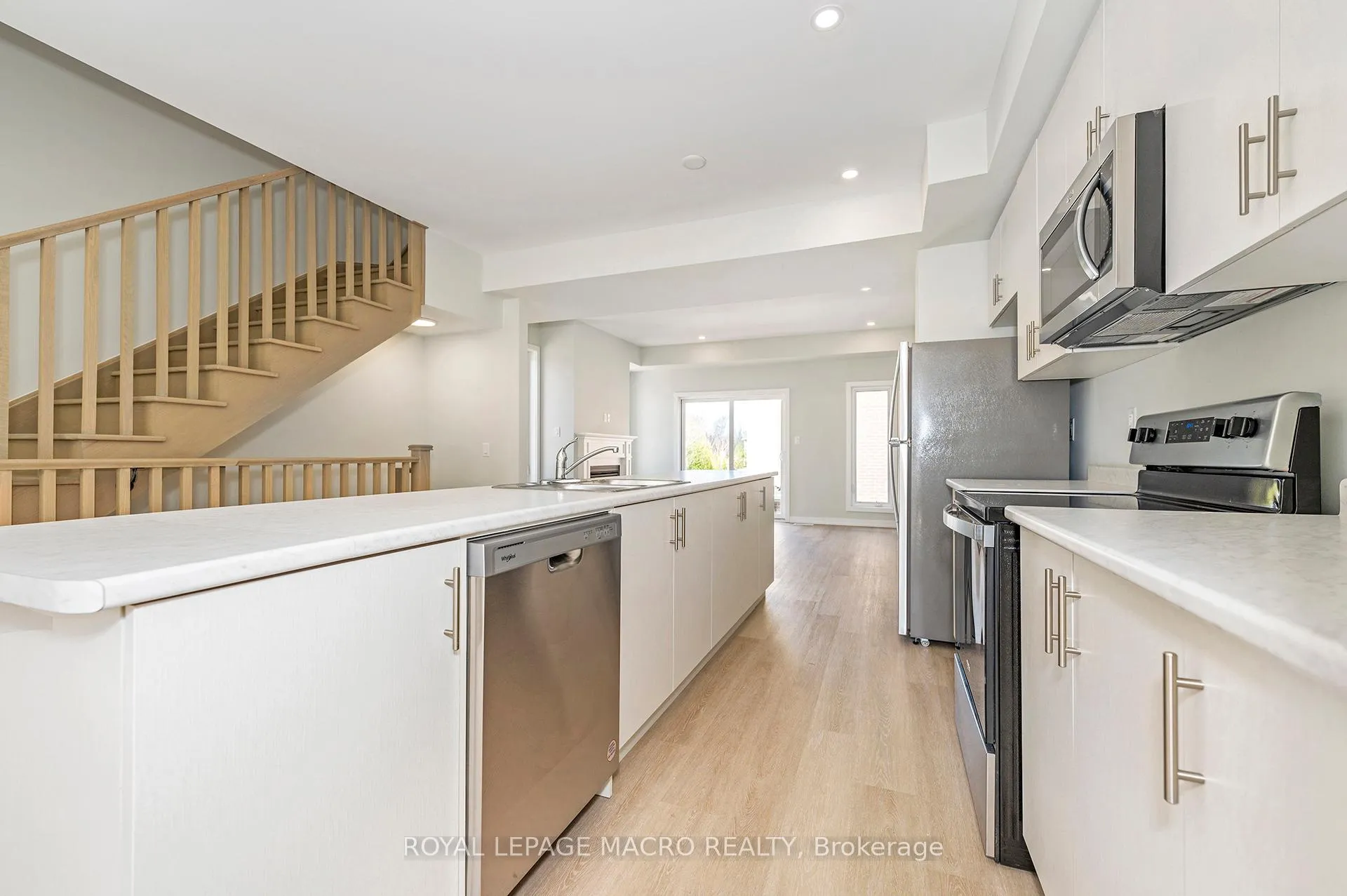 Photo 18 of 2 Winters Crescent, Collingwood — HOMEH