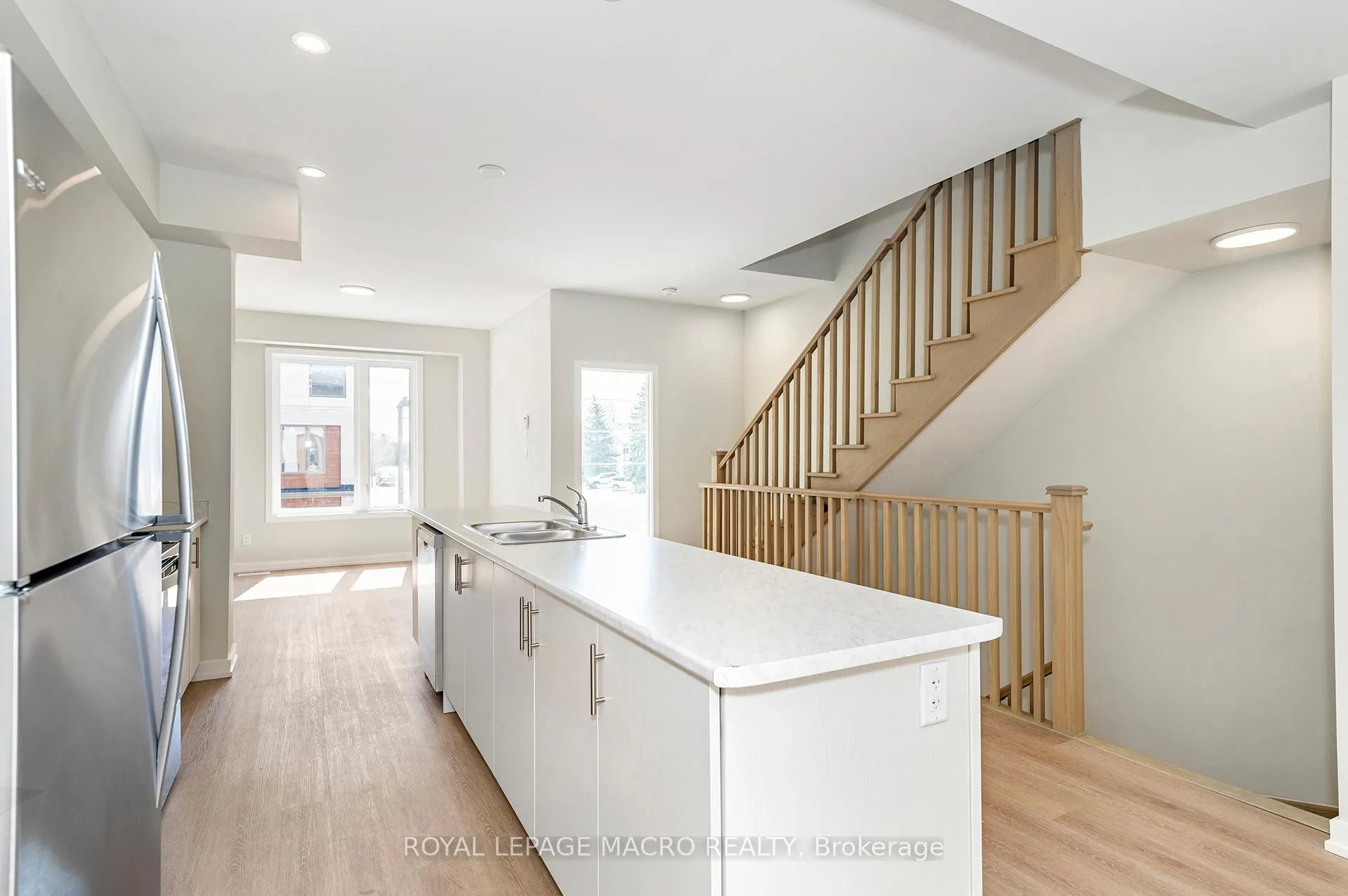 Photo 25 of 2 Winters Crescent, Collingwood — HOMEH
