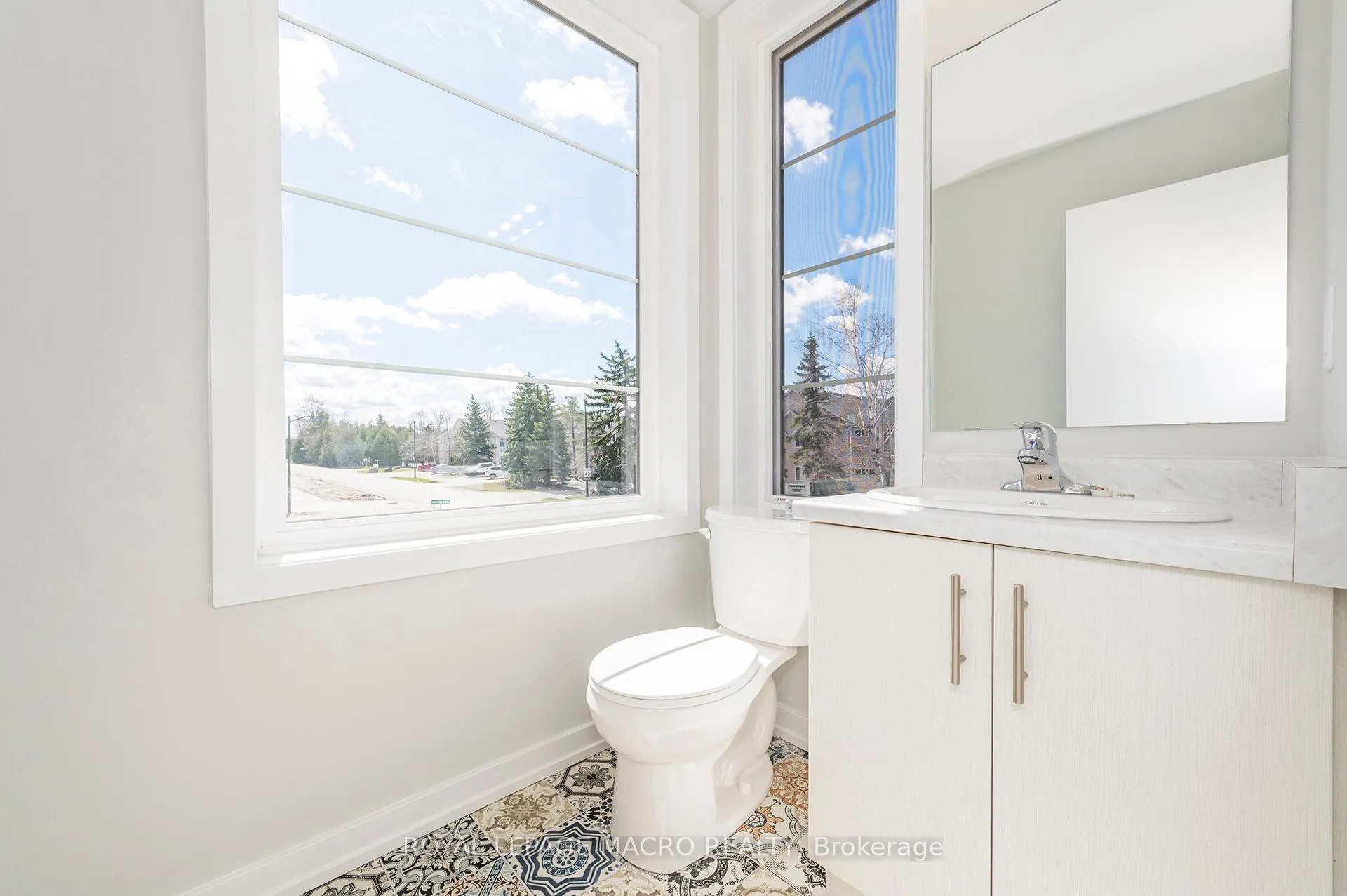 Photo 27 of 2 Winters Crescent, Collingwood — HOMEH