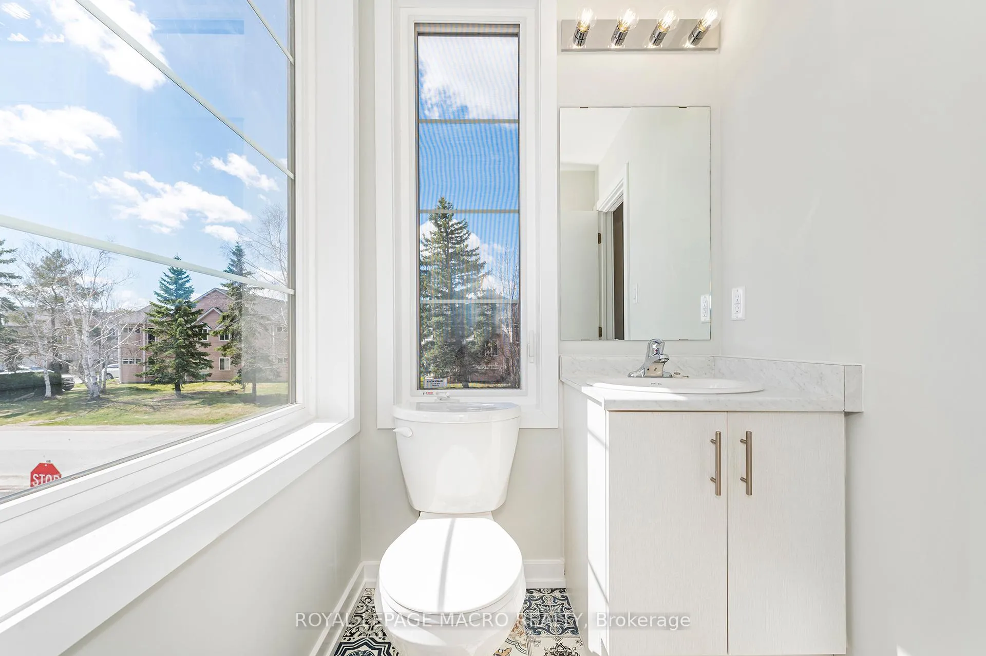 Photo 28 of 2 Winters Crescent, Collingwood — HOMEH