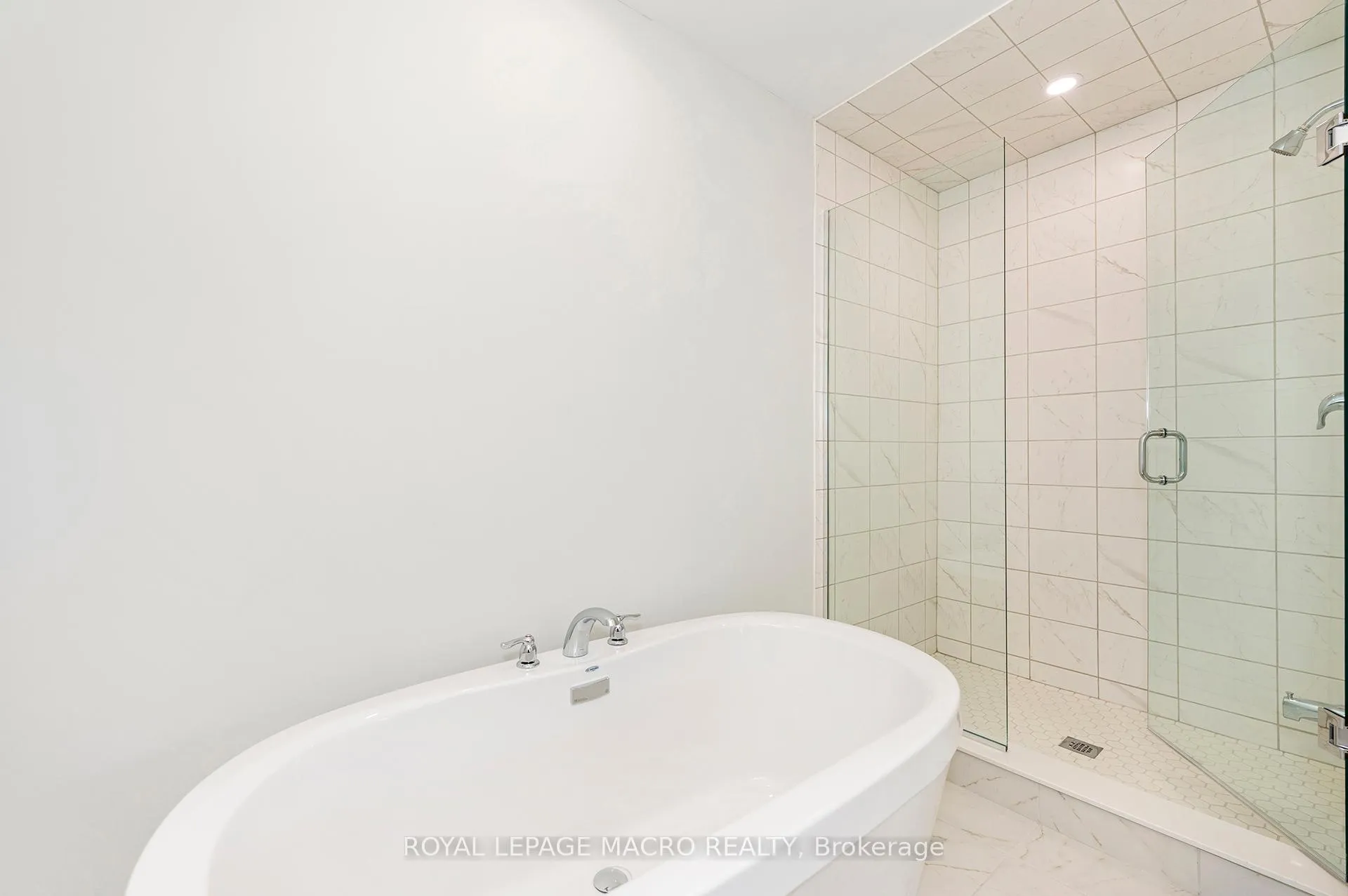Photo 35 of 2 Winters Crescent, Collingwood — HOMEH