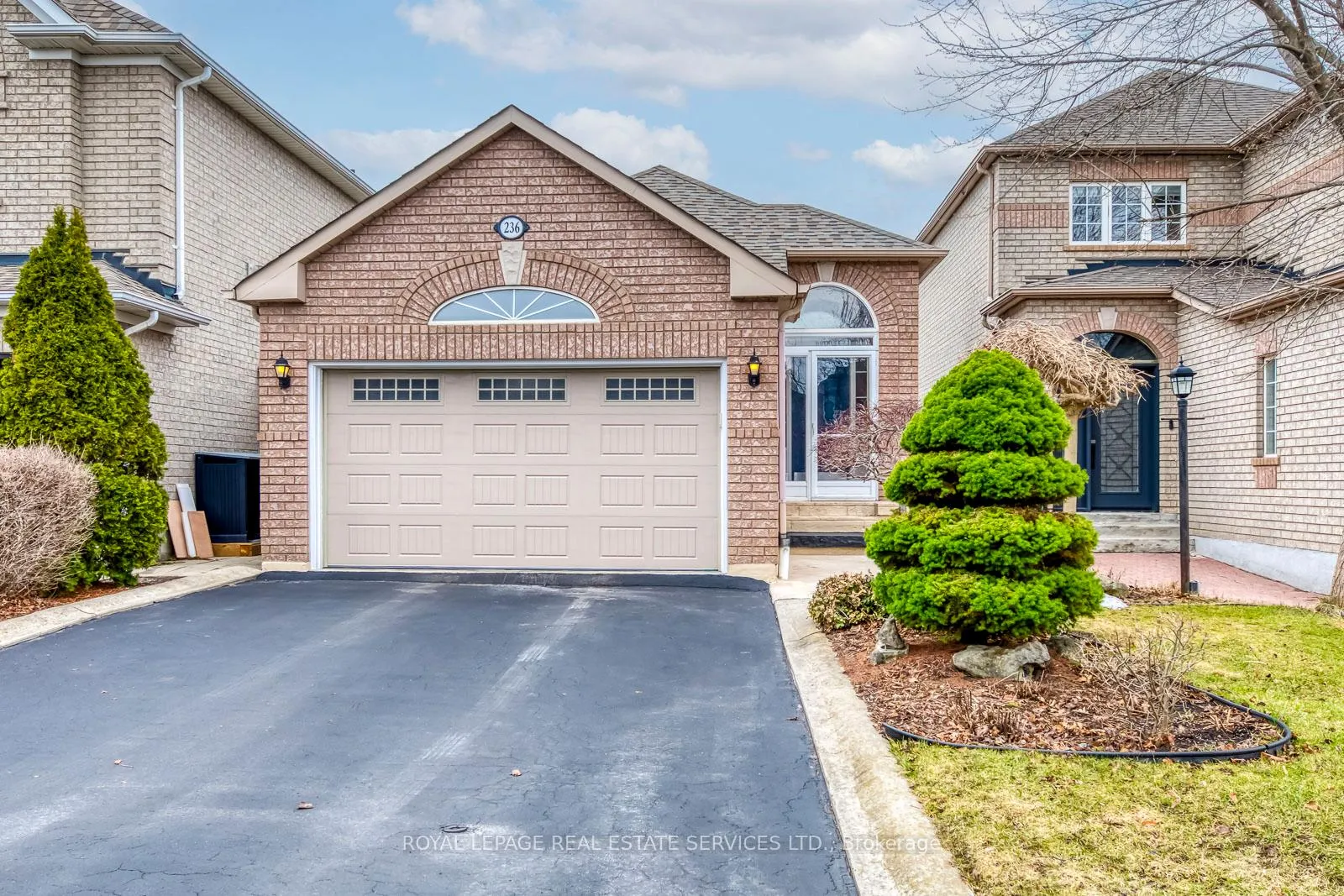 Front of 236 Slywood Crescent