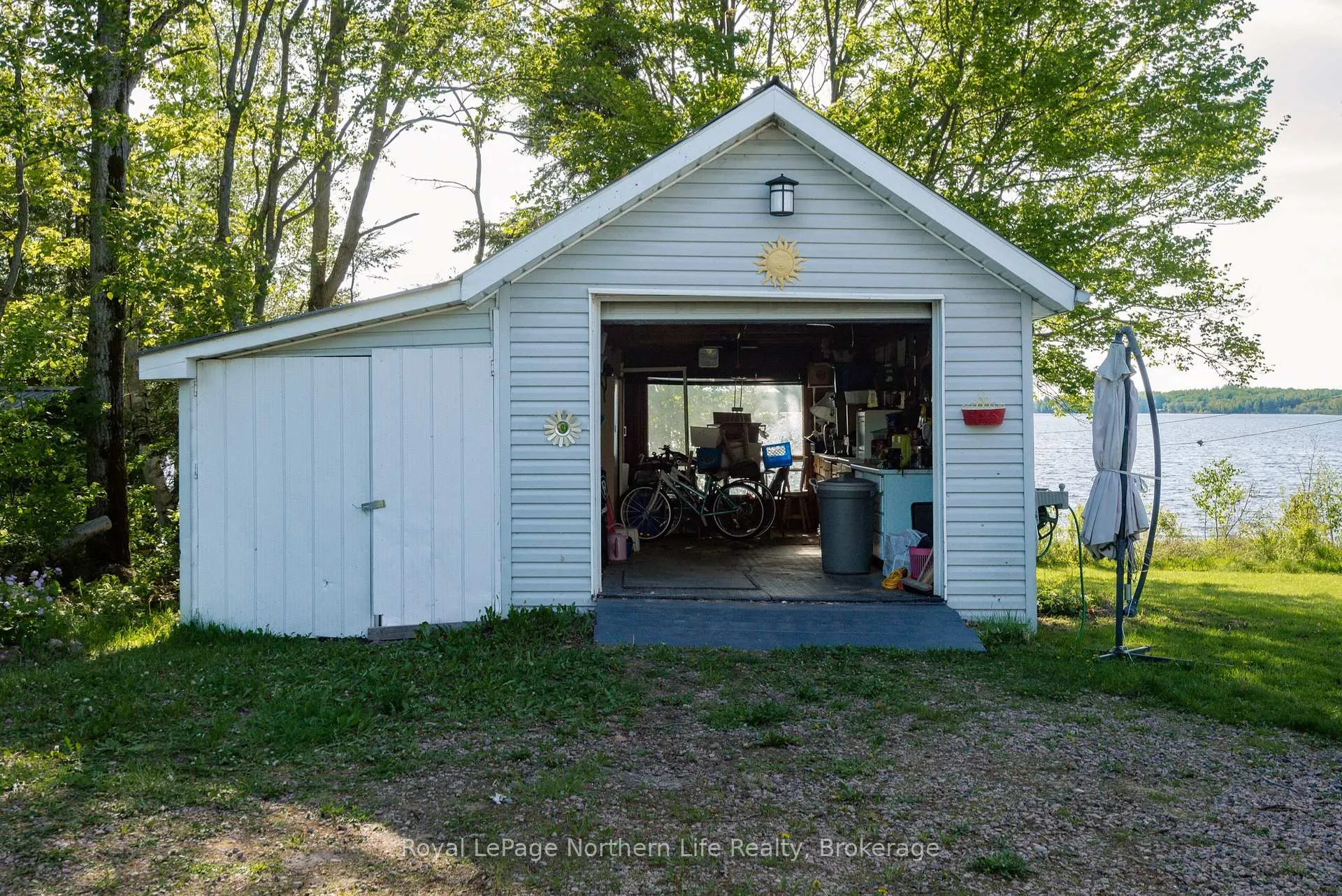 Photo 13 of 80 Islandview Lane, Chisholm — HOMEH