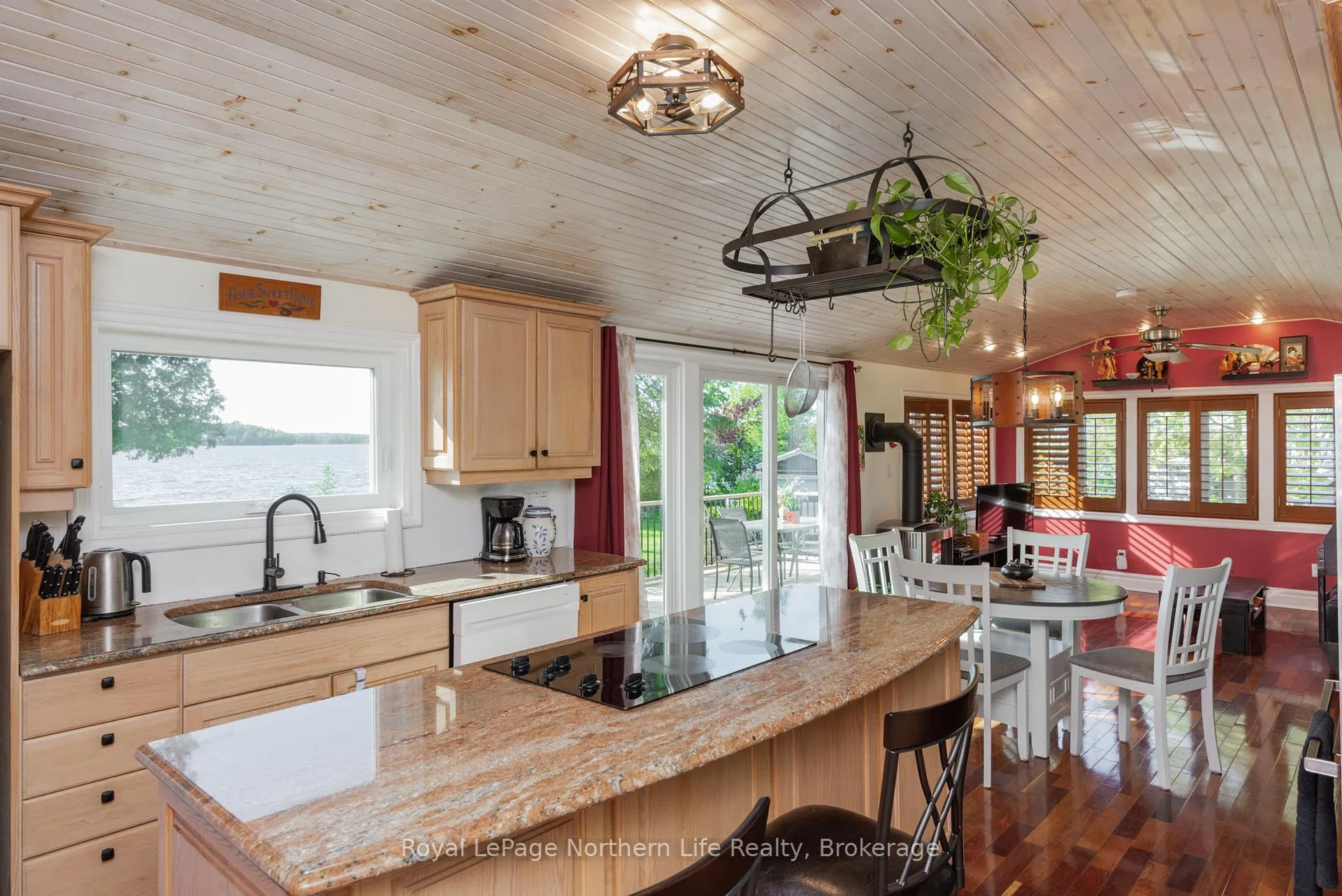 Photo 28 of 80 Islandview Lane, Chisholm — HOMEH