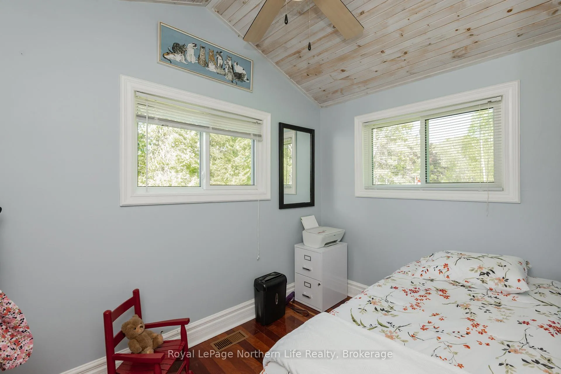 Photo 30 of 80 Islandview Lane, Chisholm — HOMEH
