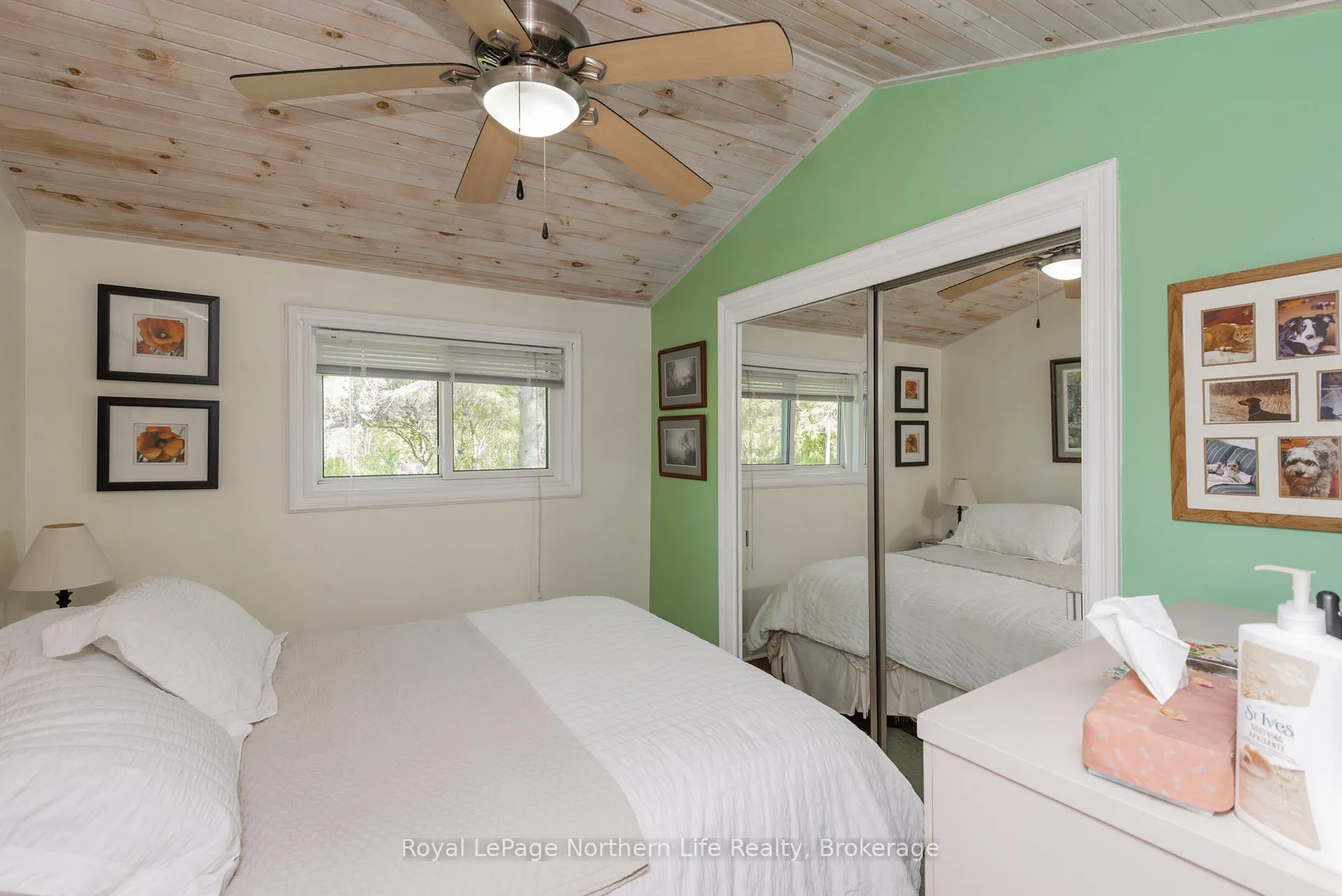 Photo 33 of 80 Islandview Lane, Chisholm — HOMEH