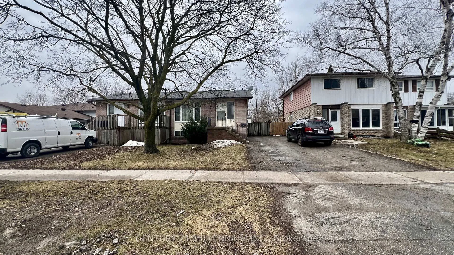 Photo 2 of 68 Burbank Crescent, Orangeville — HOMEH