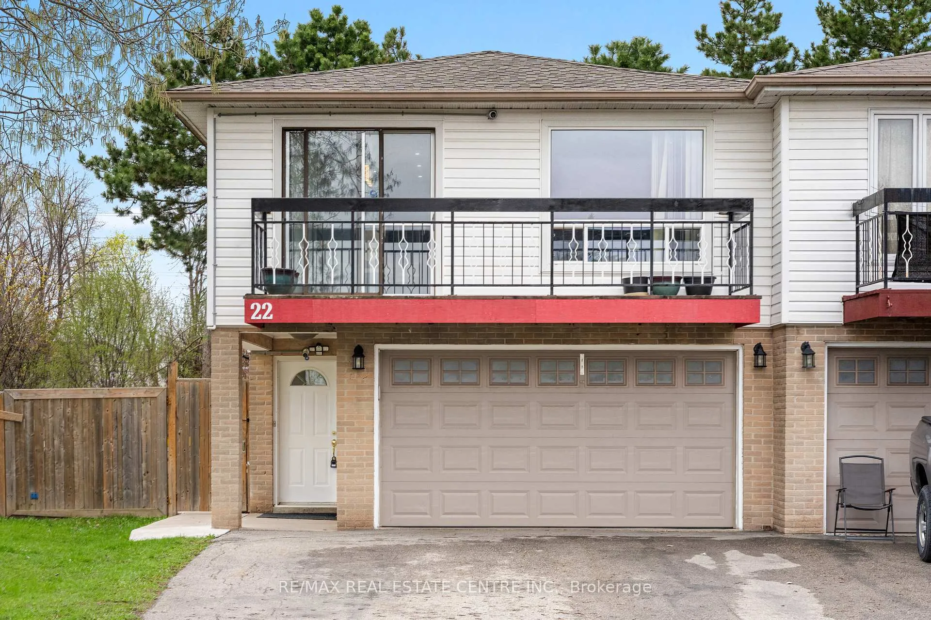 Front of 22 Glen Echo Court